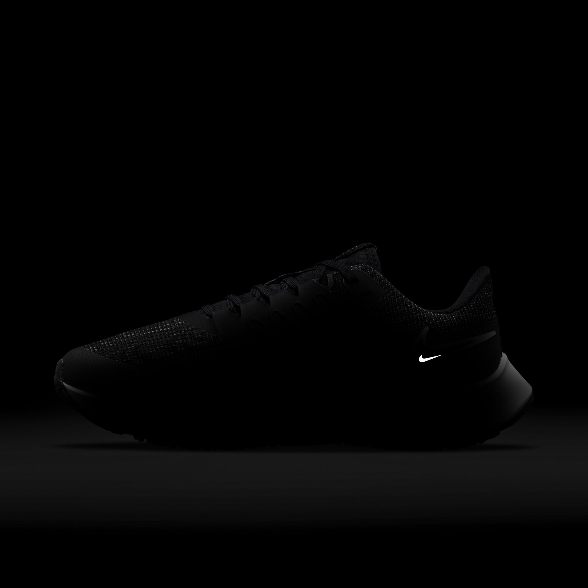 Nike Air Zoom Pegasus 38 Shield Weatherised Road Running Kadın Spor Ayakkabı