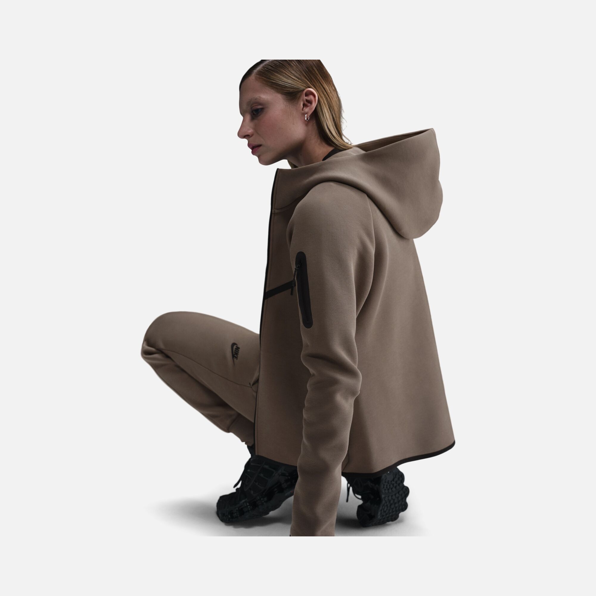 Nike Sportswear Tech Fleece Windrunner Full-Zip Hooded SS25 Kadın Sweatshirt