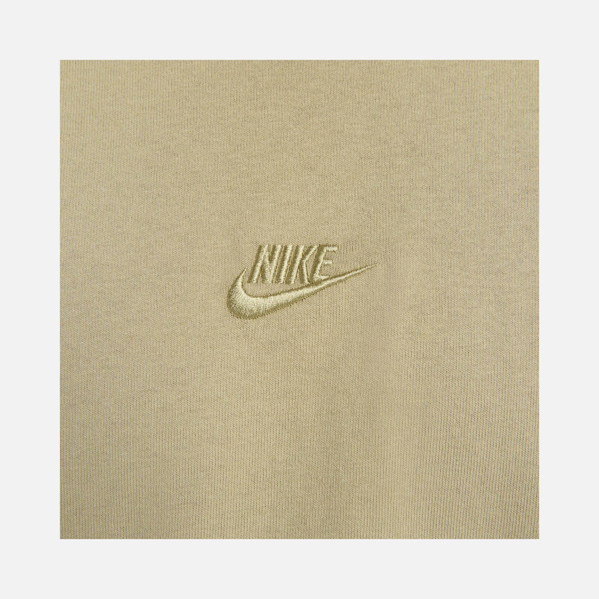 Nike Sportswear Premium Essentials Short-Sleeve Erkek Tişört