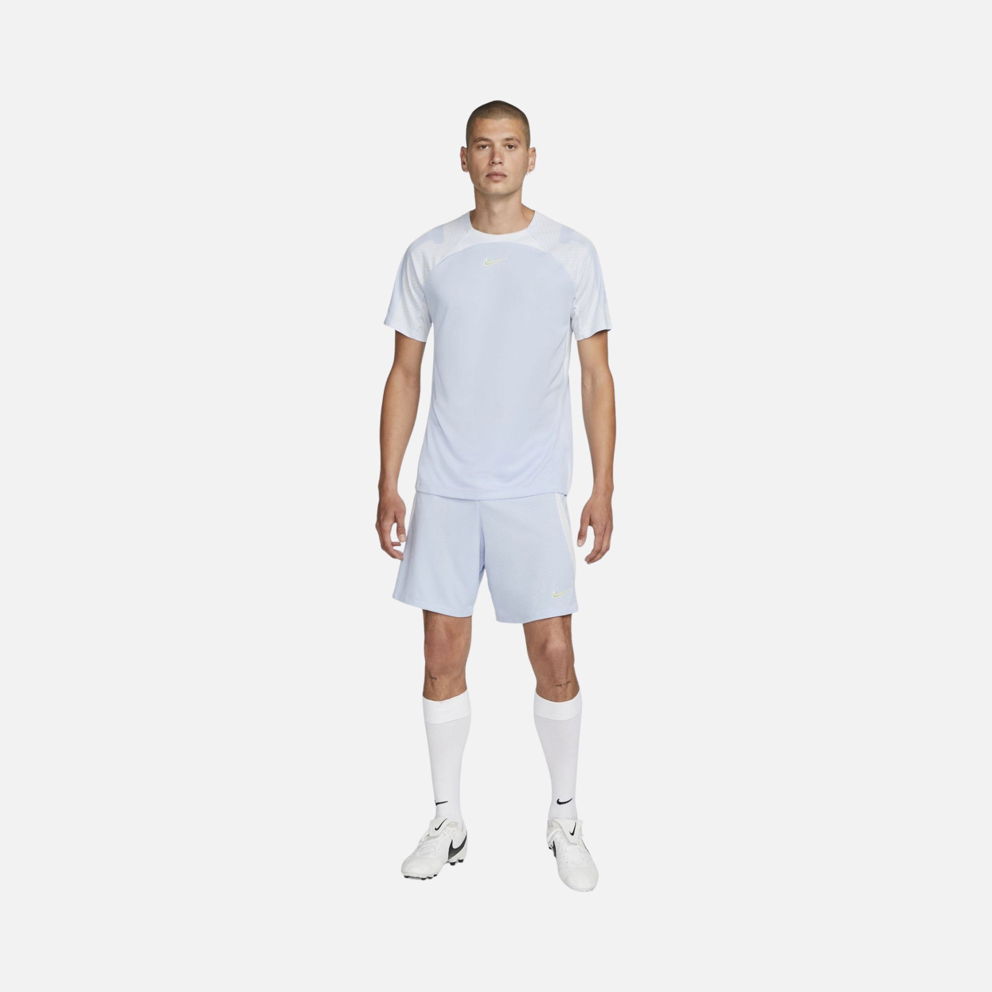 Nike Dri-Fit Strike Short-Sleeve Erkek Tişört