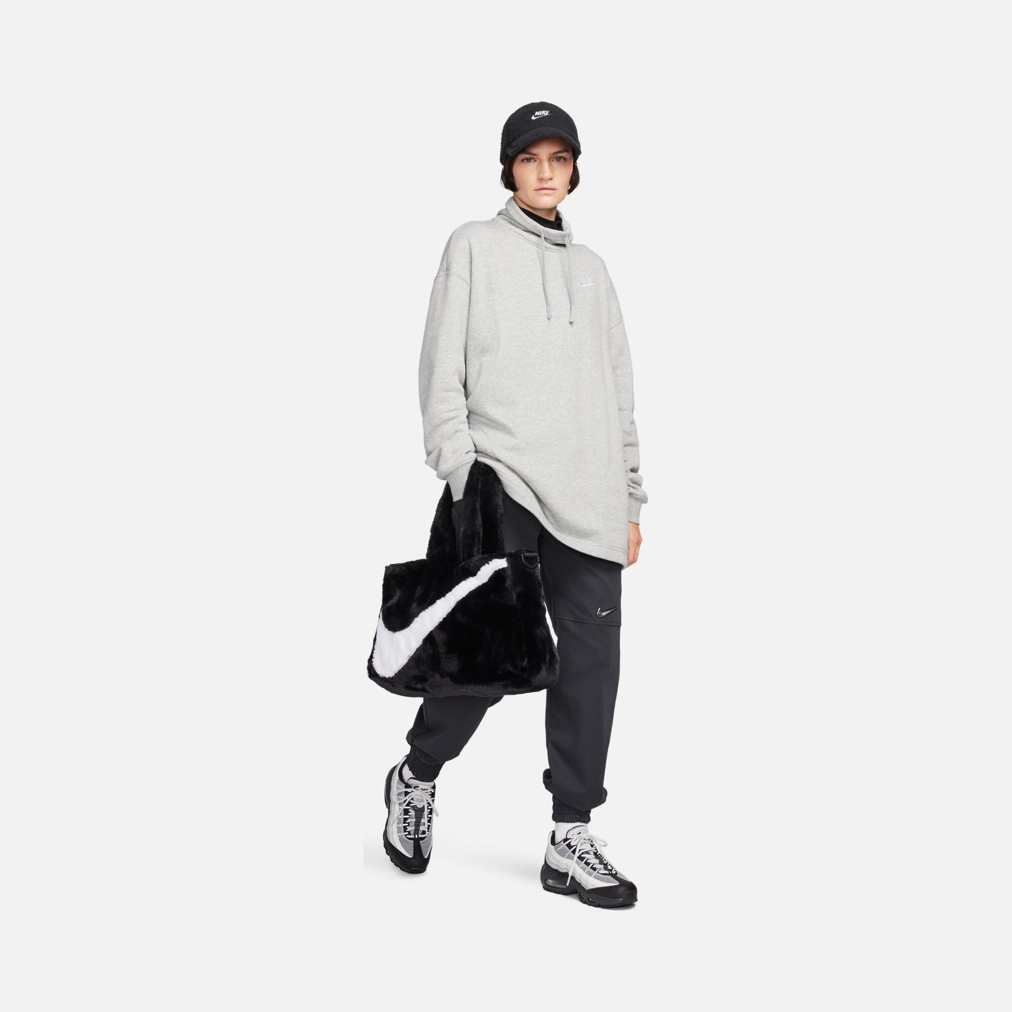 Nike Sportswear Faux Fur (10 L) Kadın El Çantası