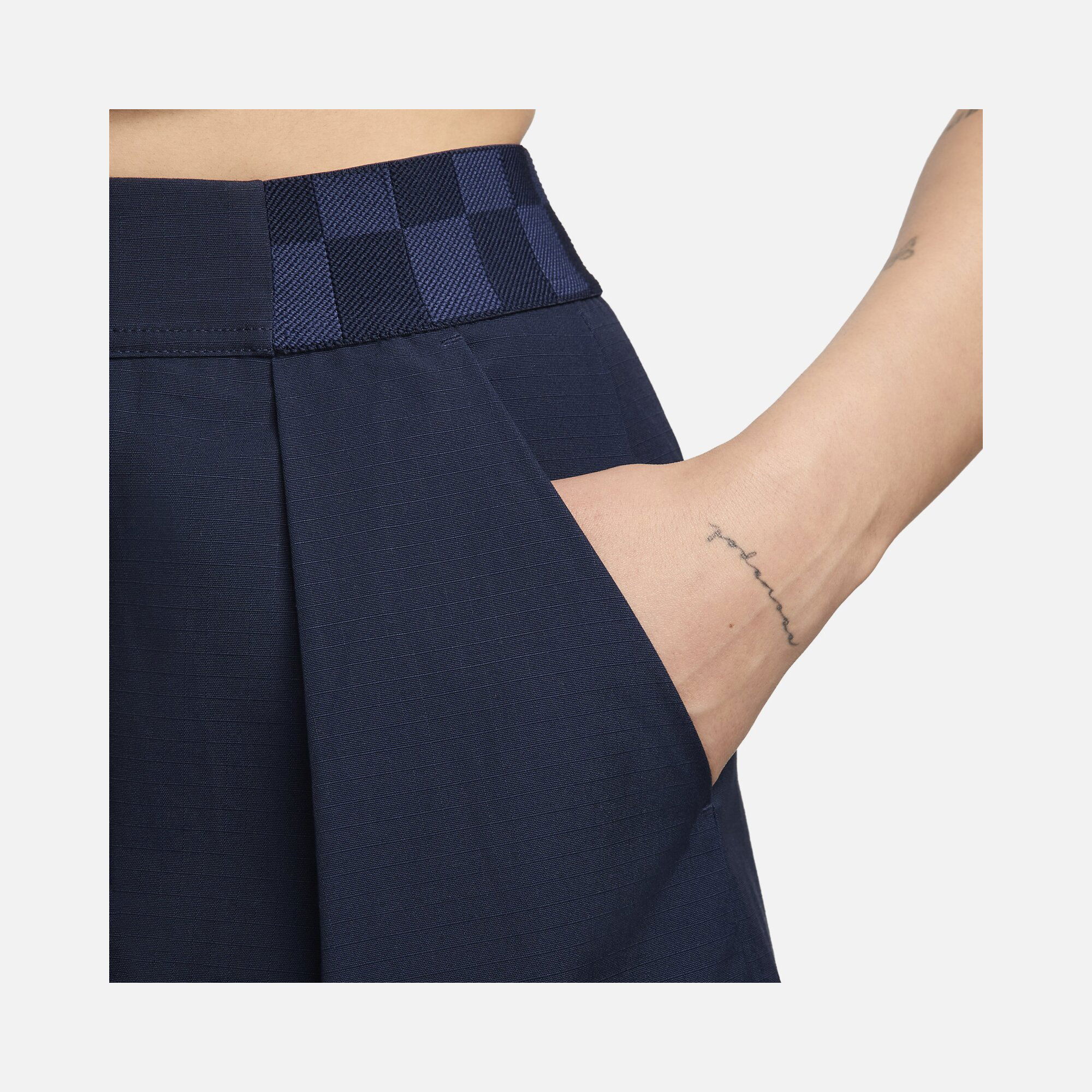 Nike Sportswear Collections High-Waisted 7.5cm (approx.) Trouser Style Kadın Şort