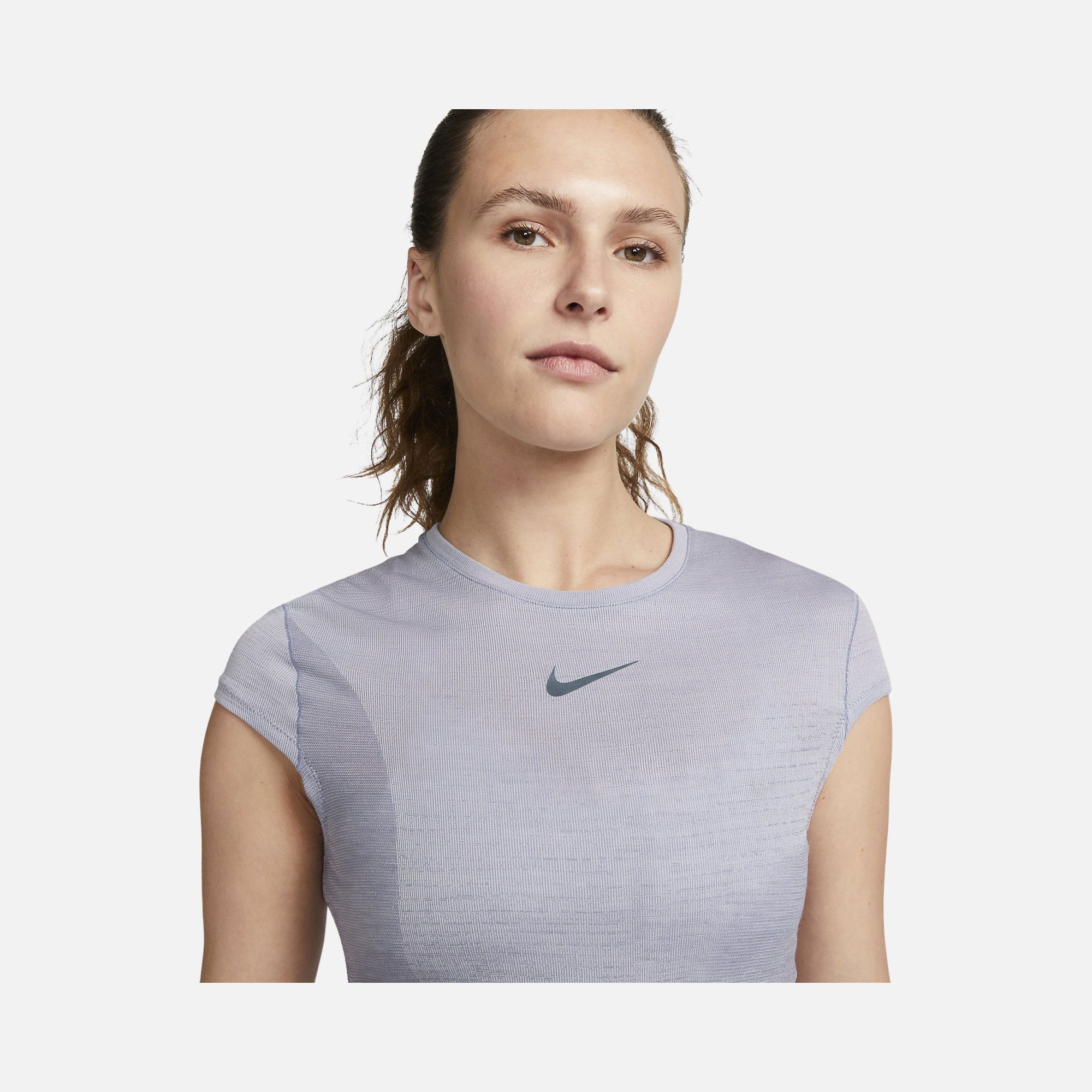 Nike Dri-Fit Run Division Running Short-Sleeve Kadın Tişört