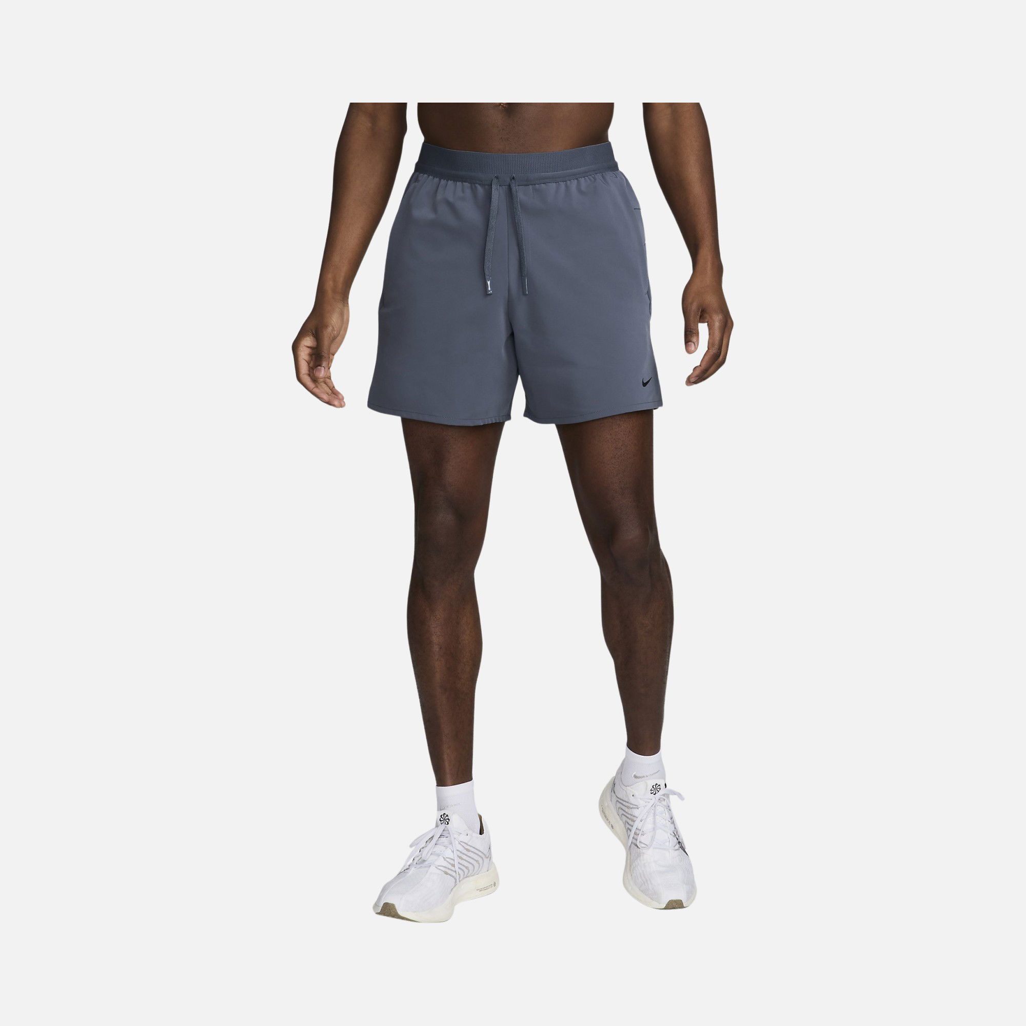 Nike Dri-Fit Axis Performance System 6" Versatile Athletic Training Erkek Şort