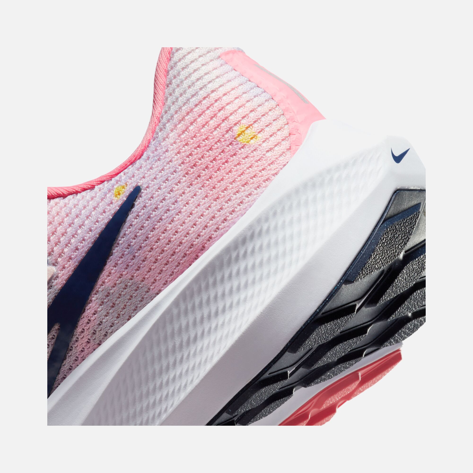 Nike Pegasus 40 Premium Road Running Kadın Spor Ayakkabı