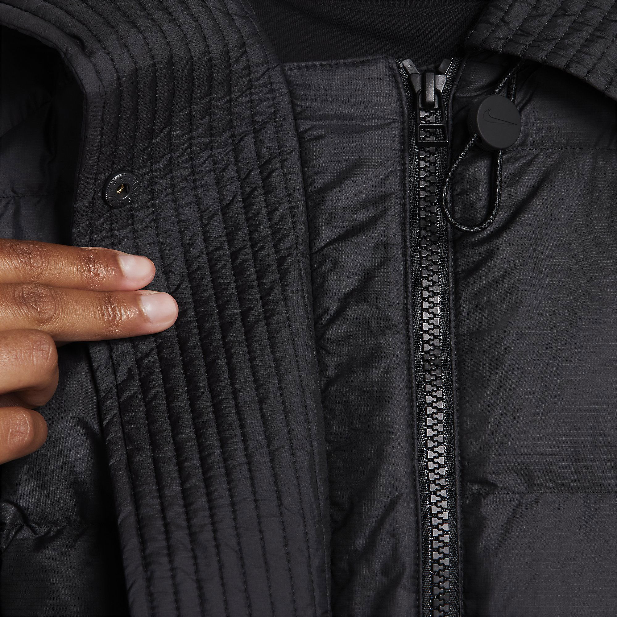 Nike Sportswear Therma-Fit PrimaLoft® Thermoplume® Oversized Swoosh Puffer Full-Zip Hoodie Kadın Mont