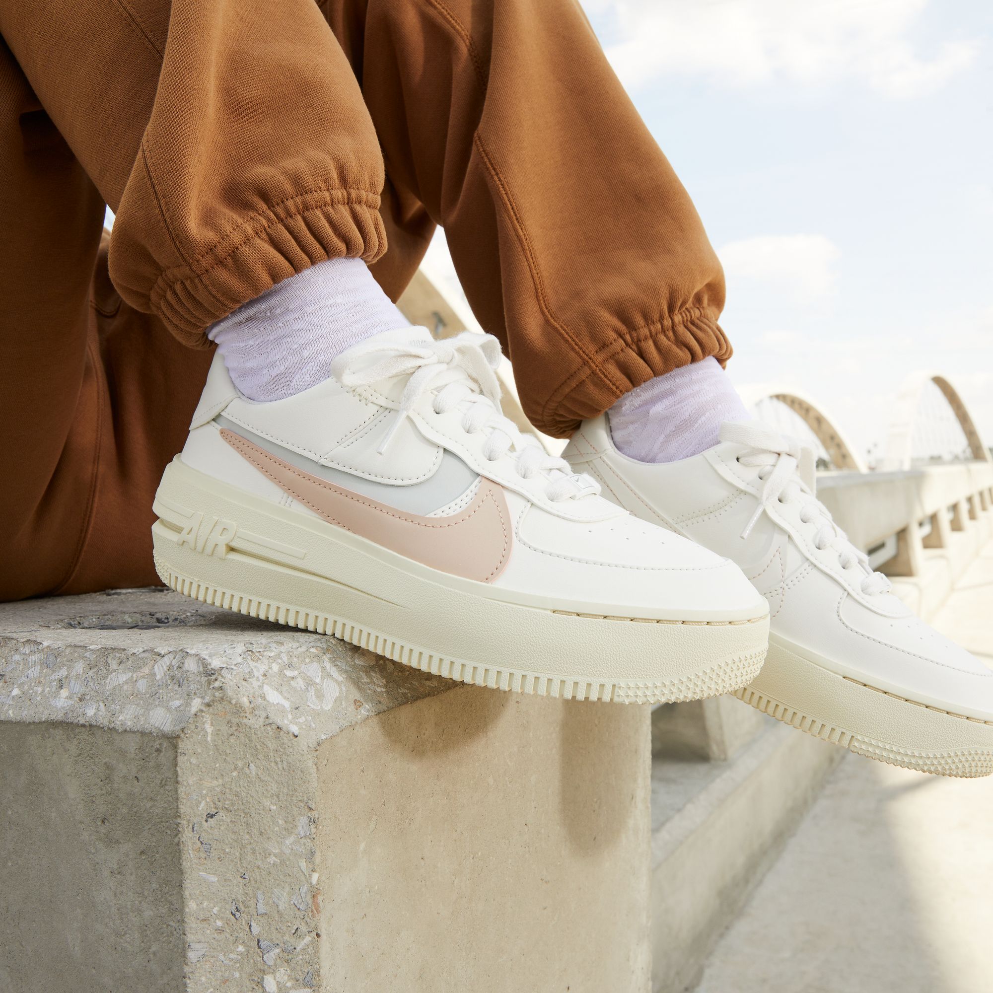 Nike Air Force 1 PLT.AF.ORM Kadın Spor Ayakkabı