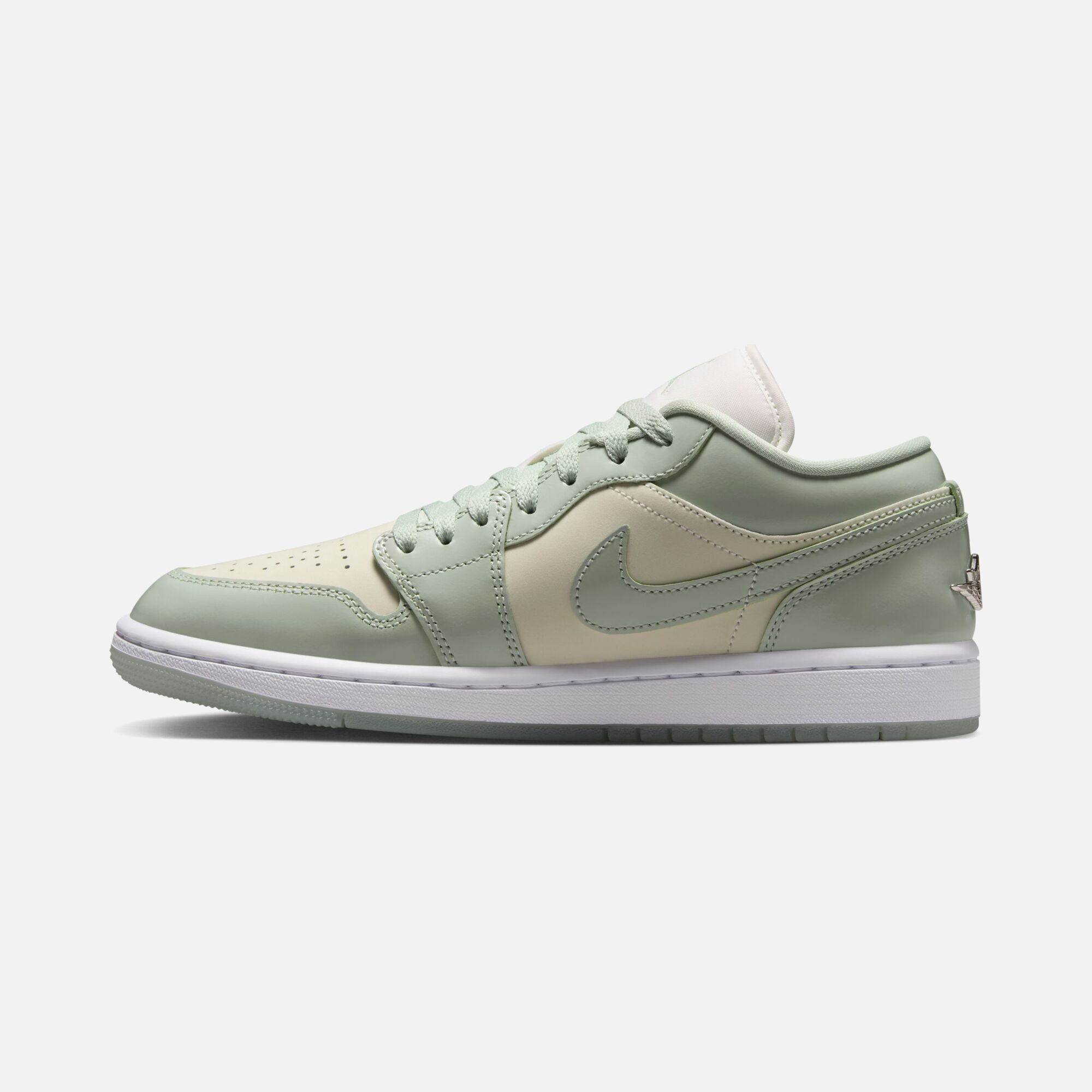 Nike Air Jordan 1 Low SE ''Jordan Metallic Accent Detail'' Kadın Spor Ayakkabı