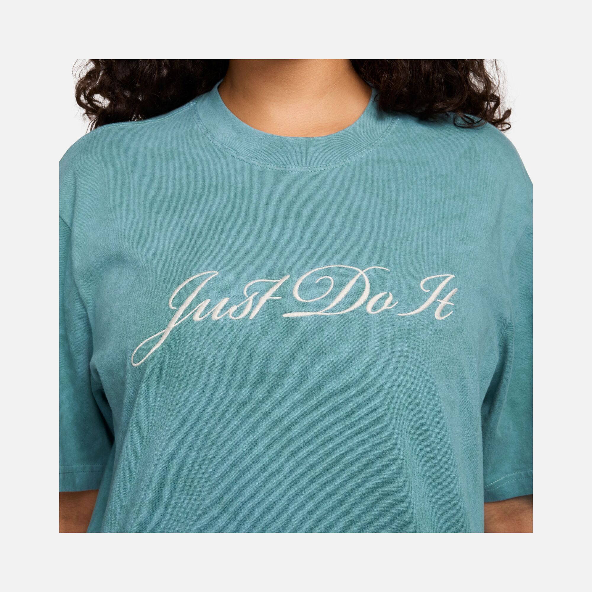 Nike Sportswear Essentials Boxy Wash ''Just Do It'' Short-Sleeve Kadın Tişört