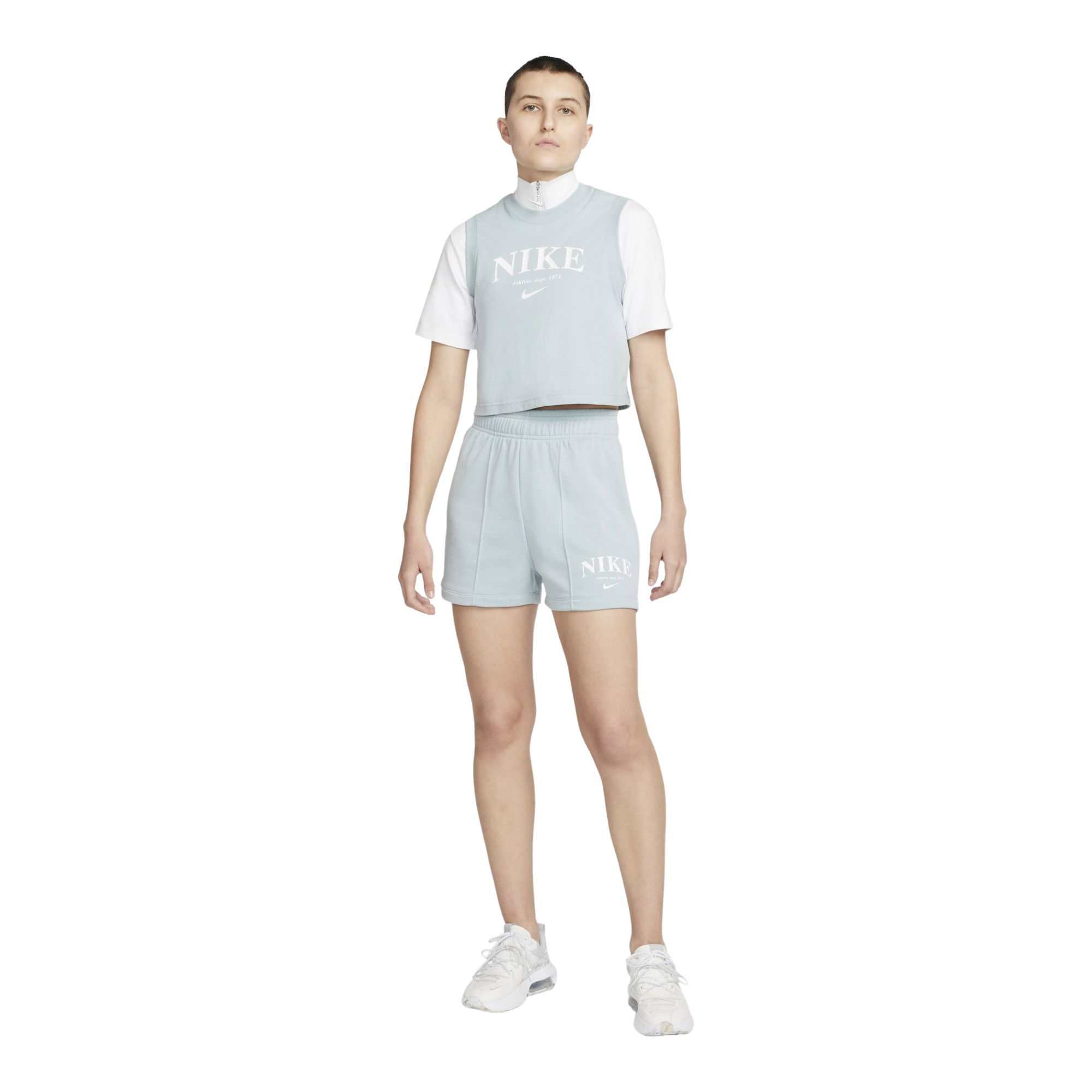 Nike Sportswear Graphic Crop Short-Sleeve Kadın Atlet