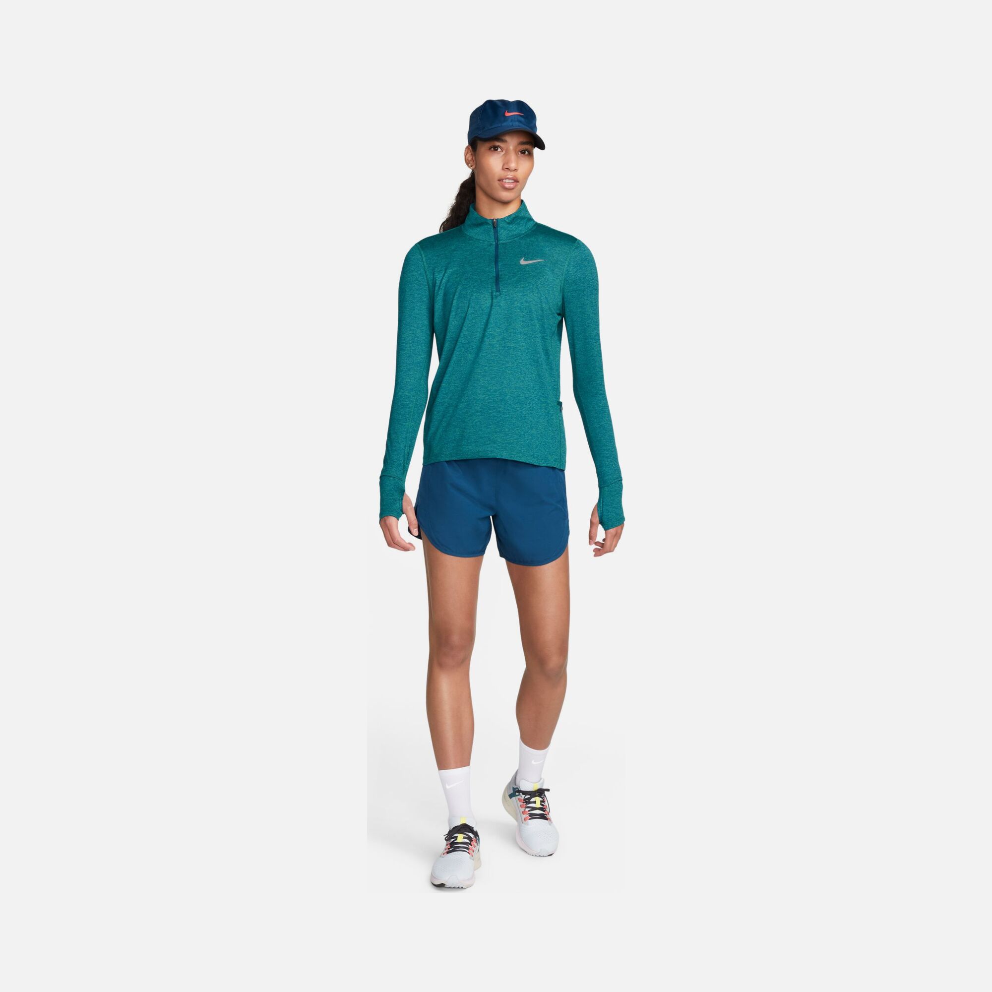 Nike Element 1/2-Zip Running Long-Sleeve Kadın Tişört