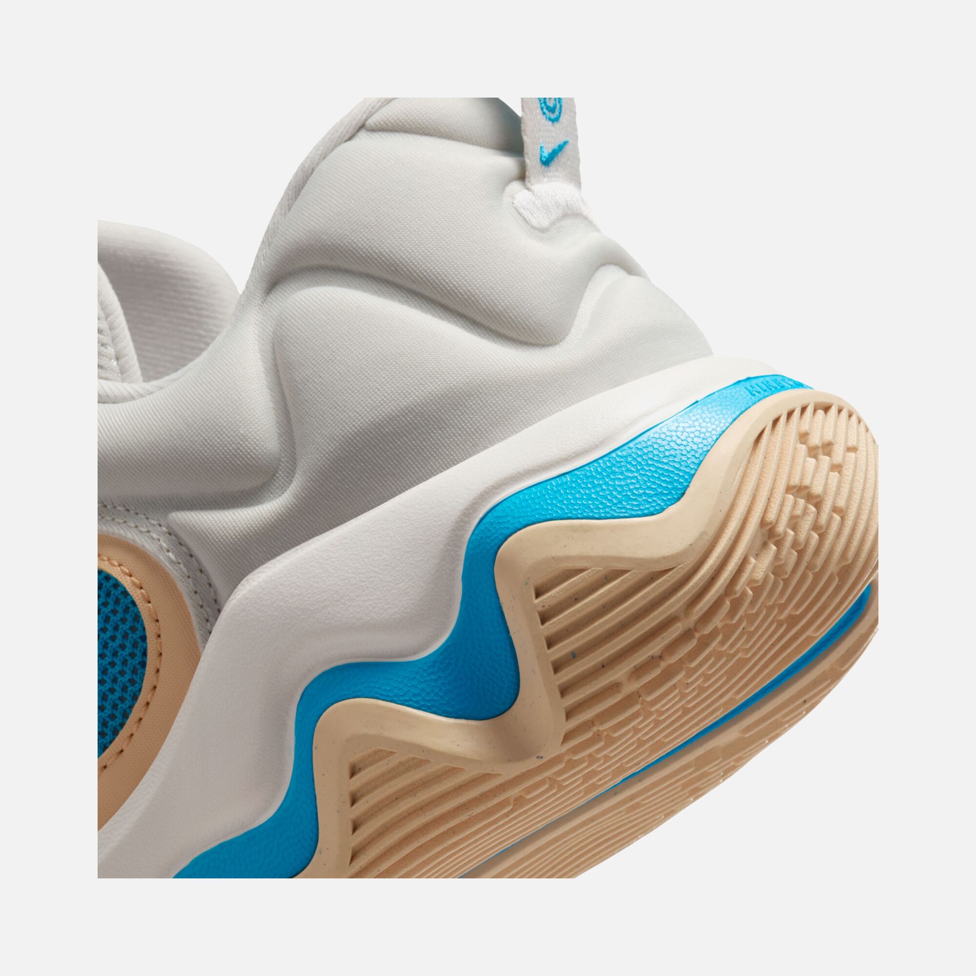 Nike Giannis Antetokounmpo Immortality 3 Erkek Basketbol Ayakkabısı