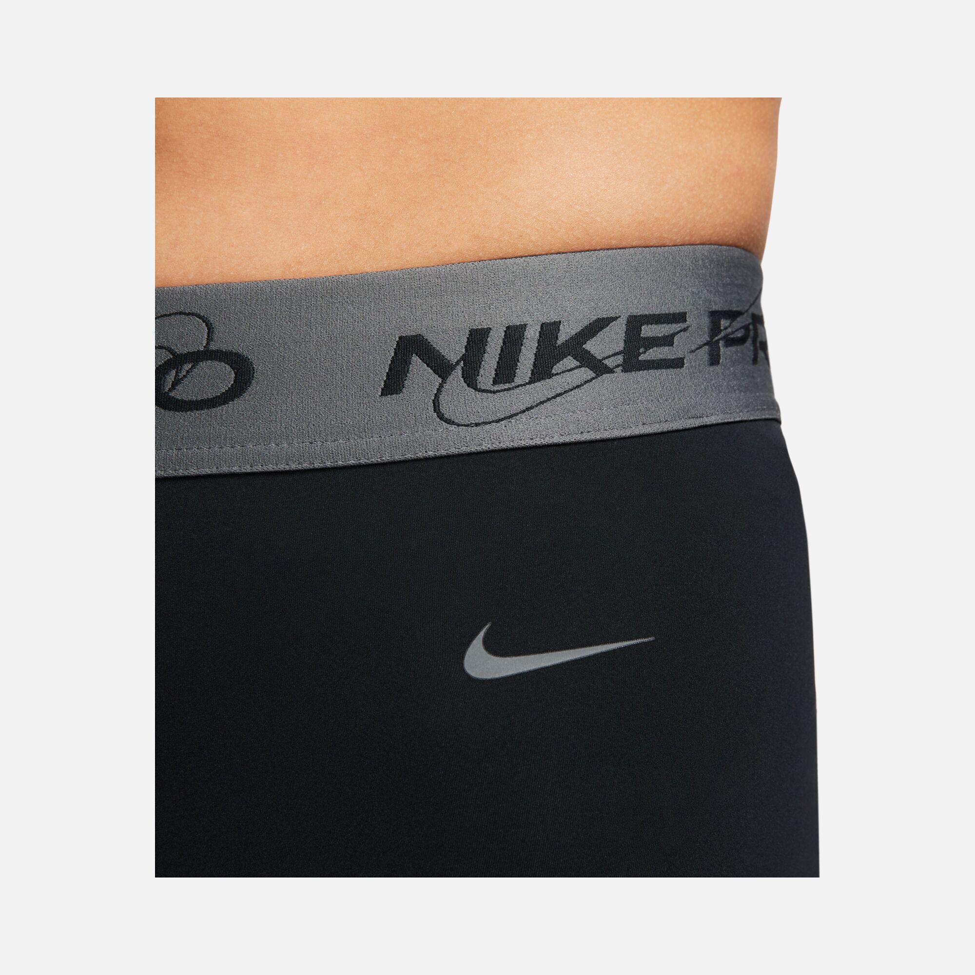 Nike Pro Mid-Rise 8cm (approx.) Graphic Training Kadın Şort