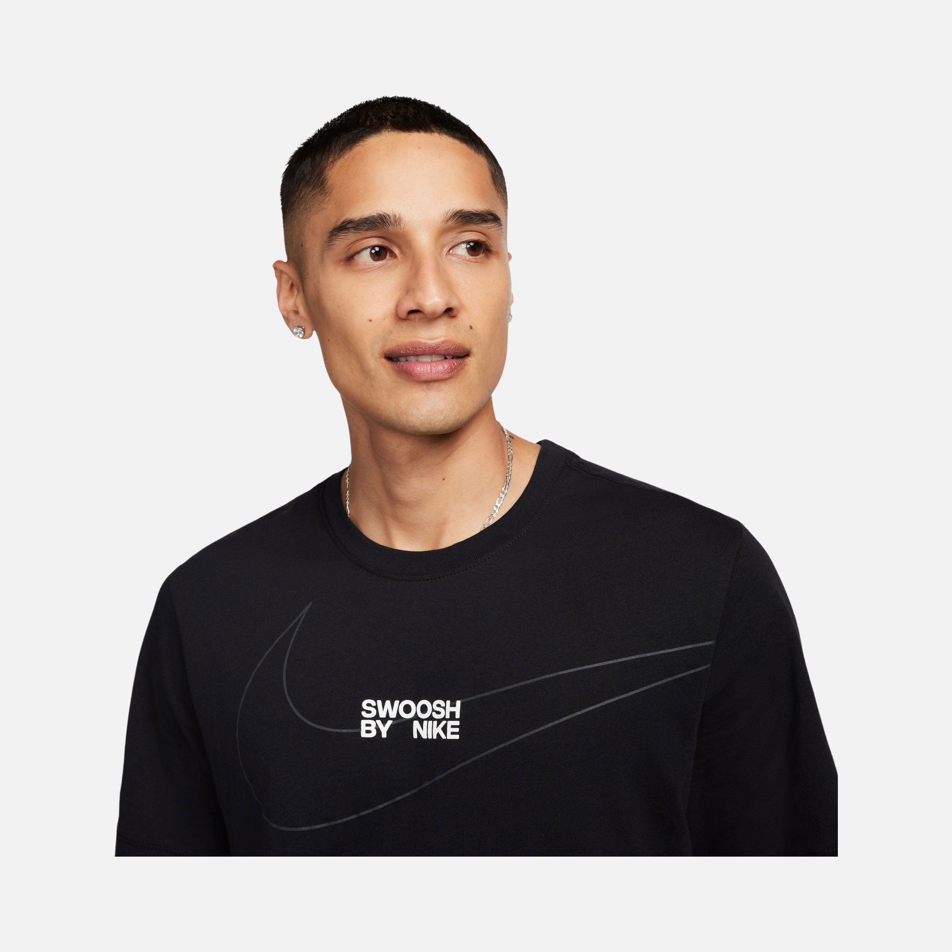 Nike Sportswear Big Swoosh Graphic Short-Sleeve Erkek Tişört