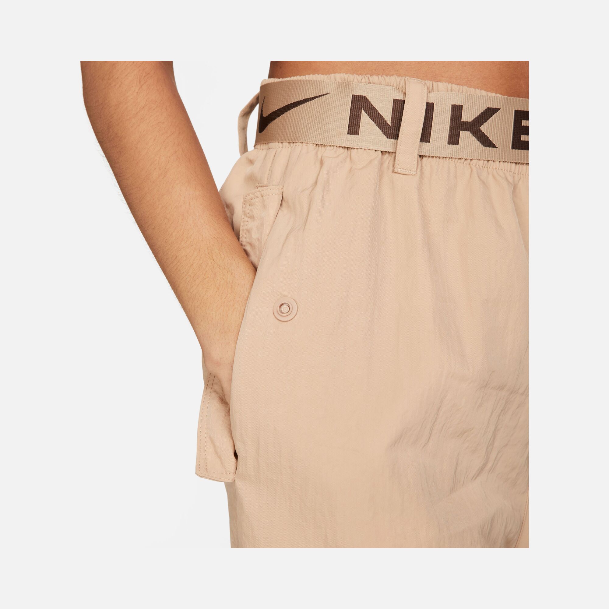 Nike Sportswear Air High-Waisted Woven Kadın Eşofman Altı