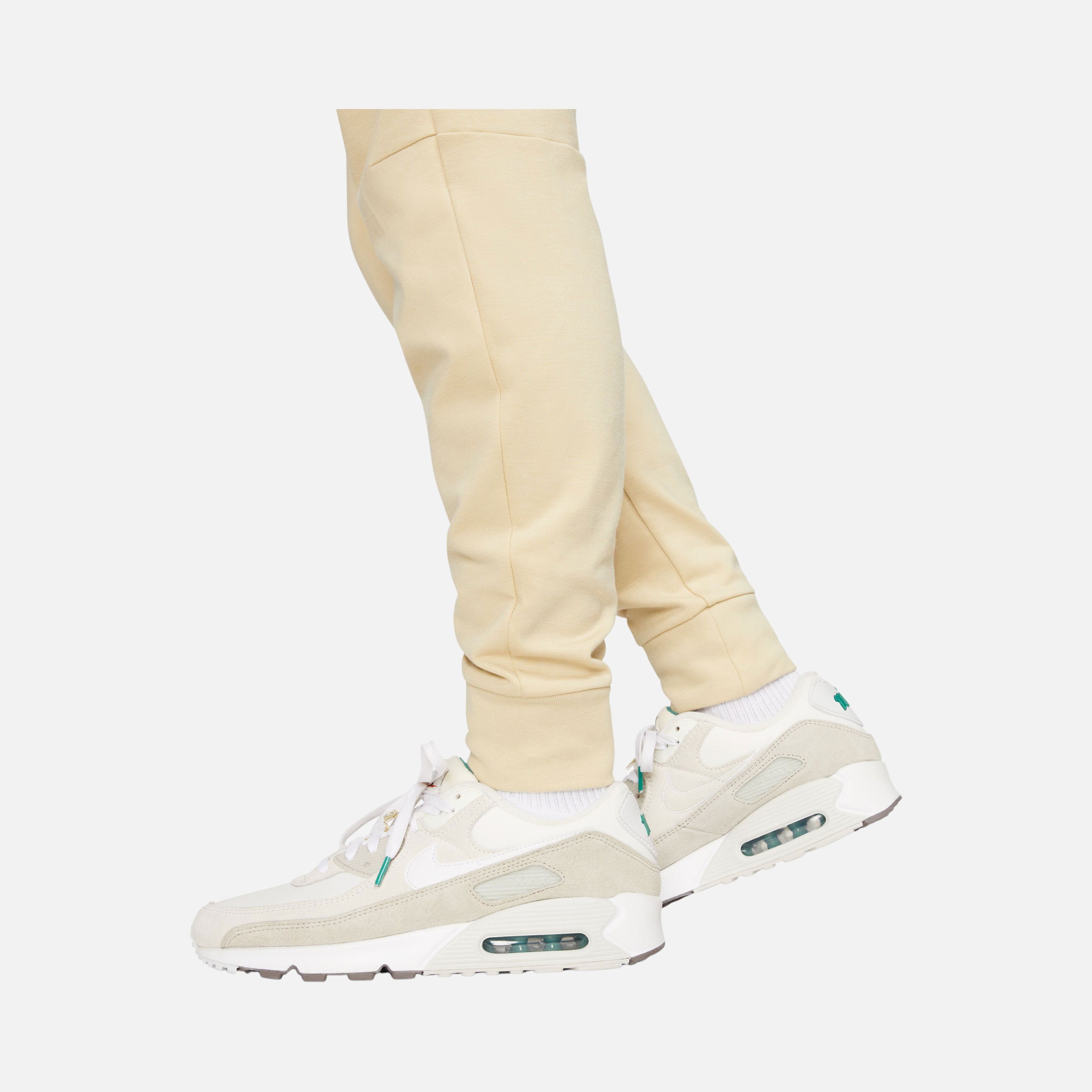 Nike Sportswear Tech Fleece Lightweight Slim-Fit Erkek Eşofman Altı