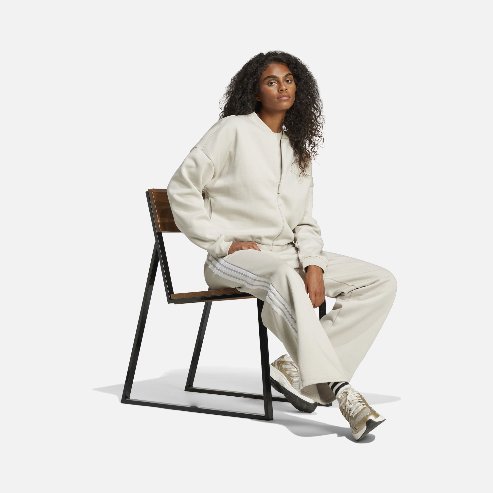 adidas Sportswear Essentials Contemporary Logo Loose Cut Bomber Full-Zip Kadın Ceket