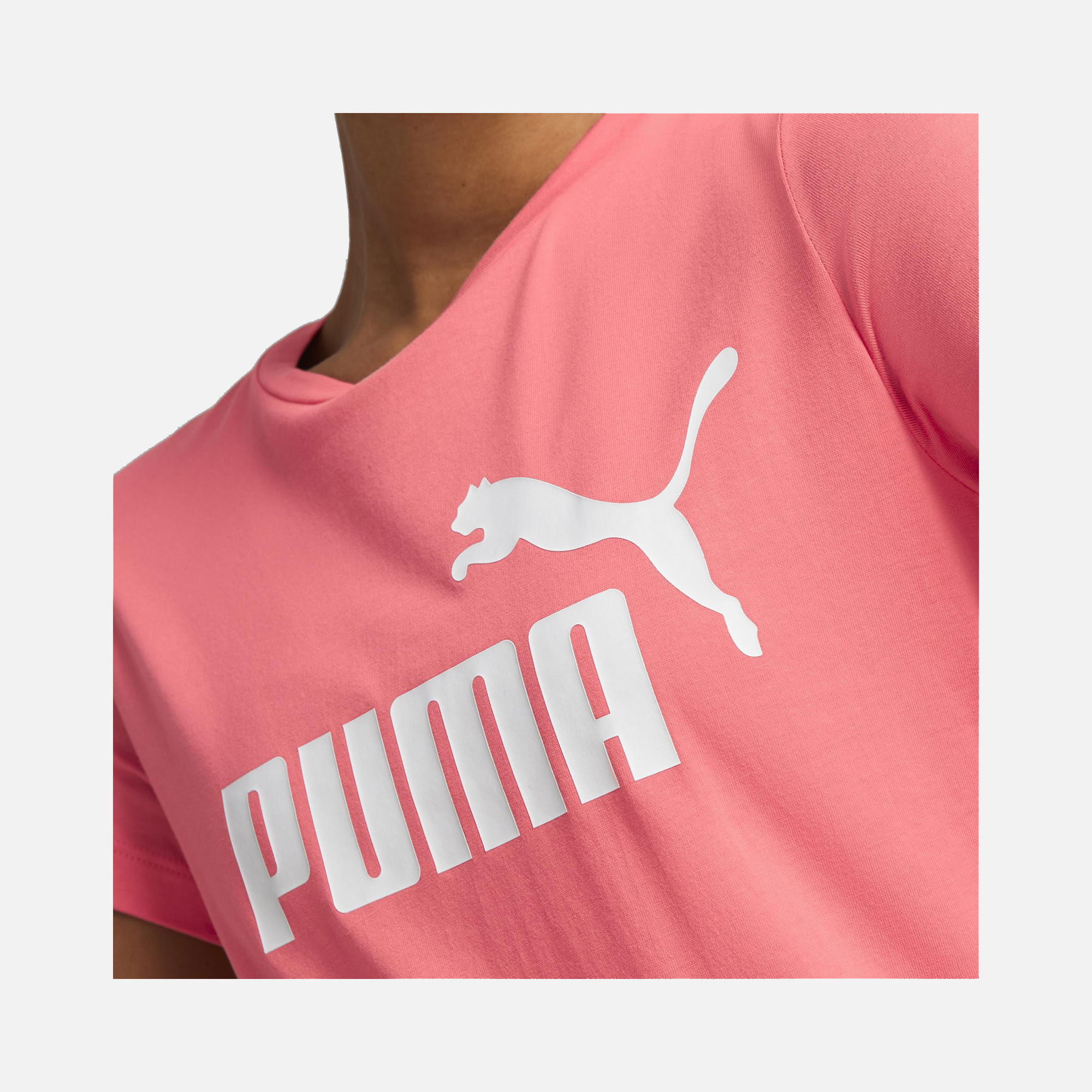 Puma Sportswear Essentials Logo Short-Sleeve Kadın Tişört