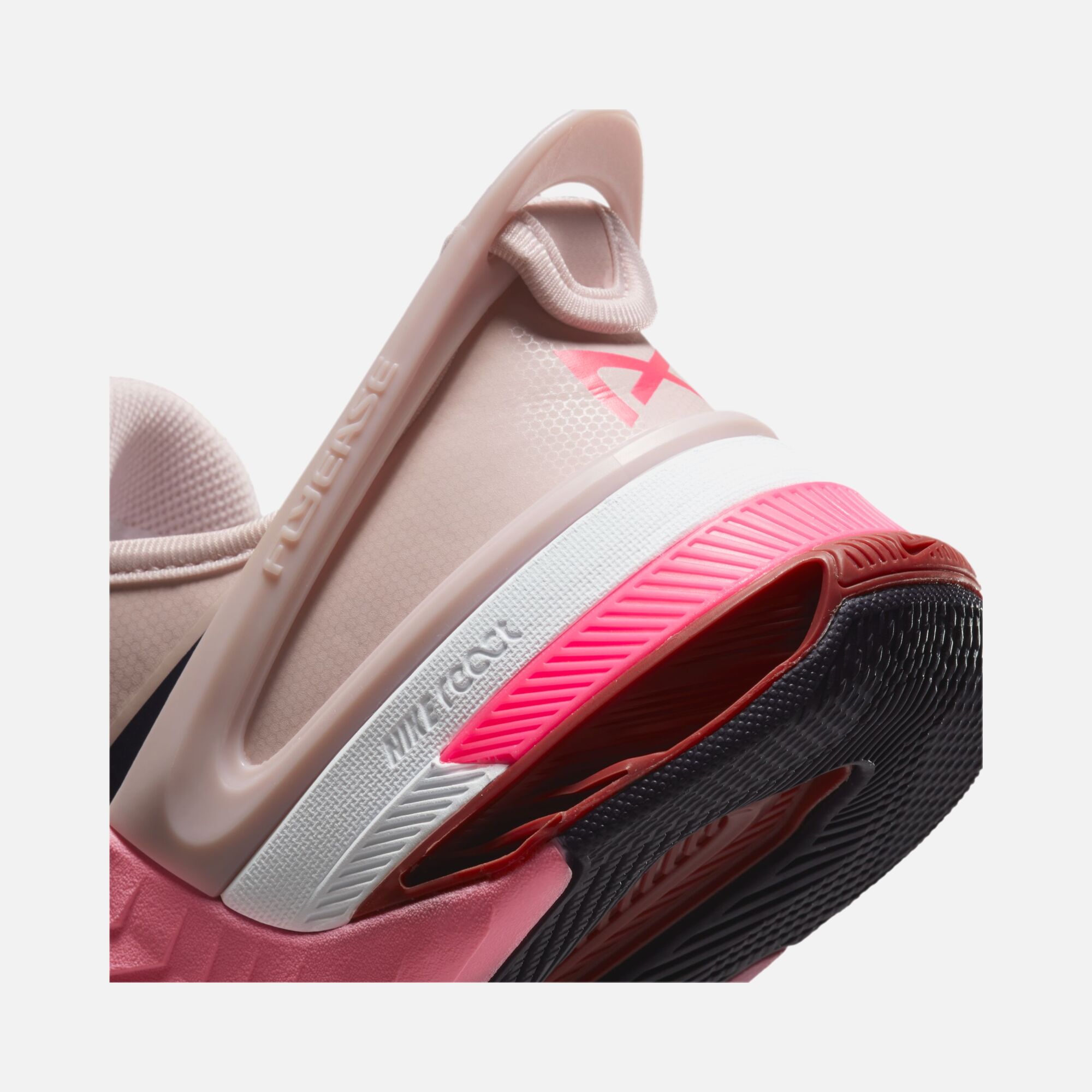 Nike Metcon 8 FlyEase Easy On/Off Training Kadın Spor Ayakkabı