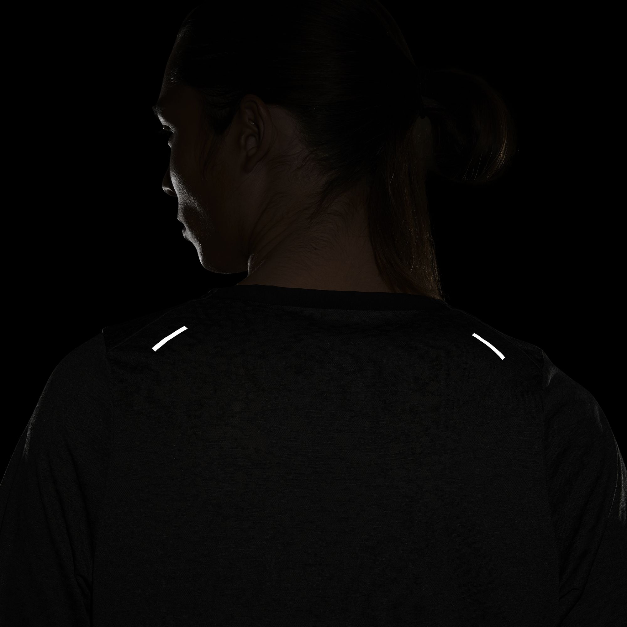 Nike Rise 365 Run Division Short-Sleeve Running Top Erkek Tişört