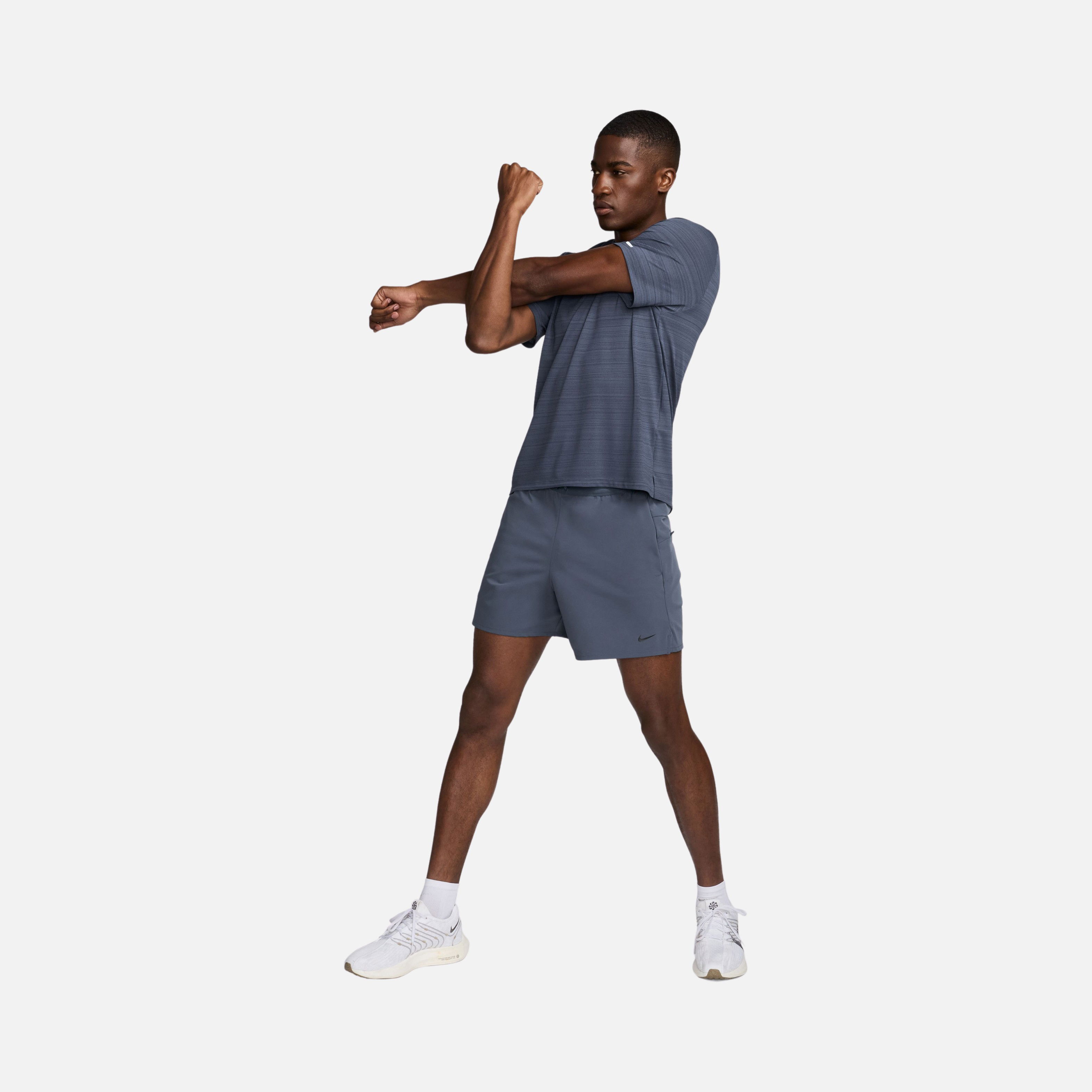 Nike Dri-Fit Axis Performance System 6" Versatile Athletic Training Erkek Şort