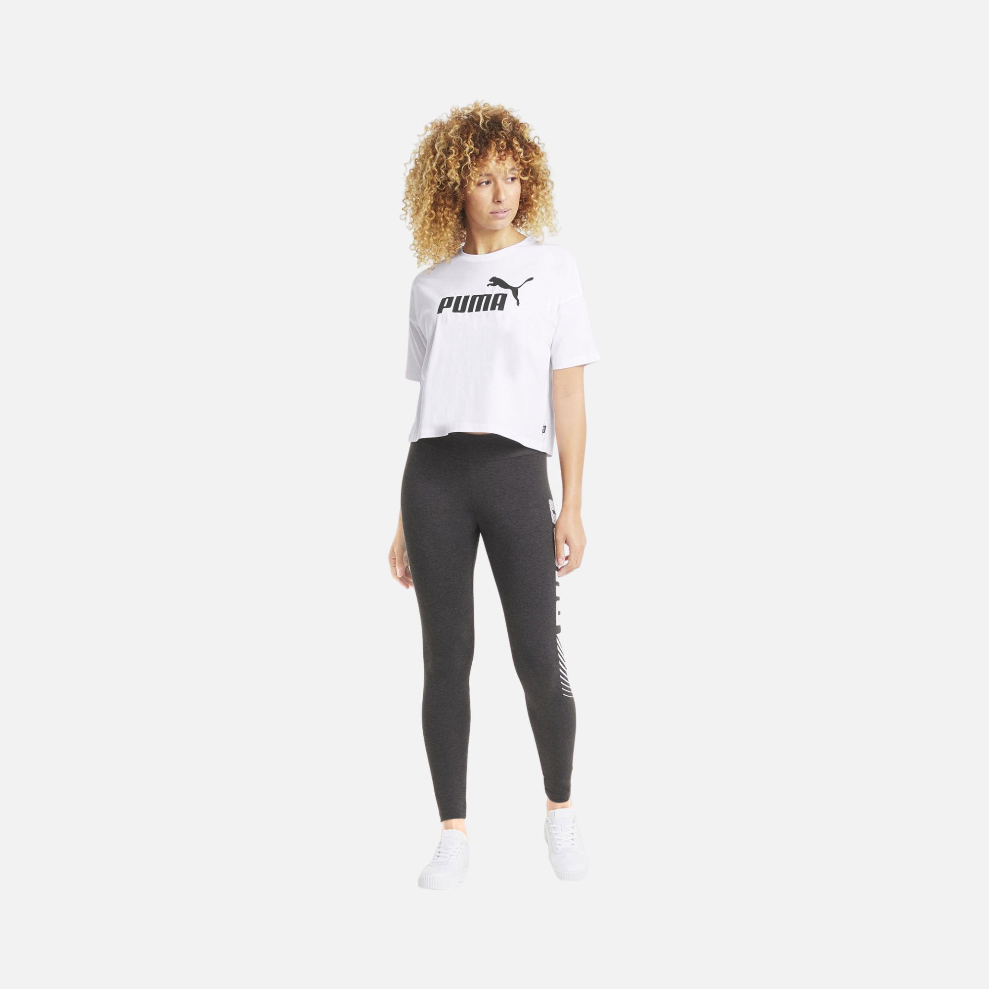 Puma Sportswear Essentials Logo Cropped Short-Sleeve Kadın Tişört