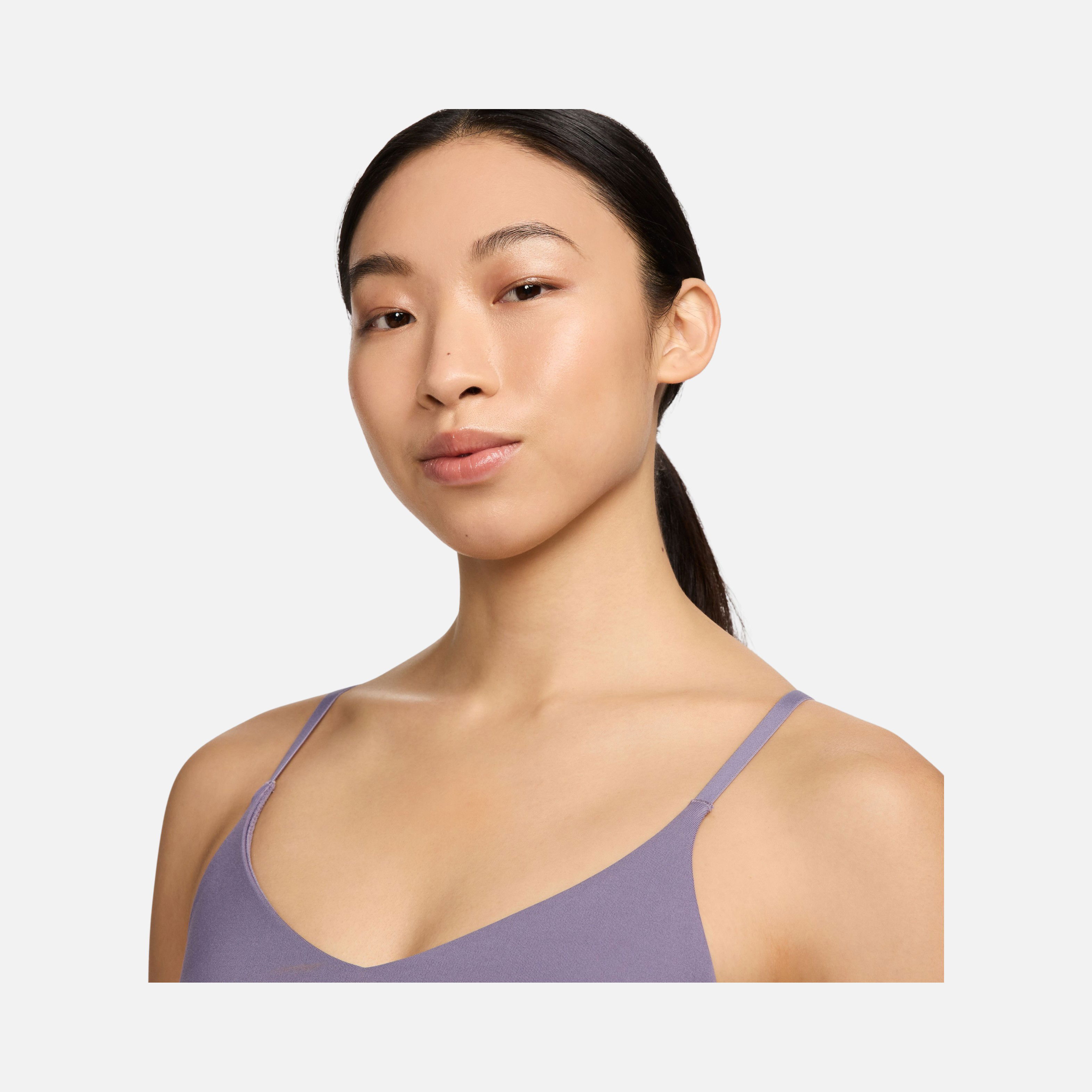 Nike Indy Light-Support Padded Adjustable Training Sports Kadın Bra