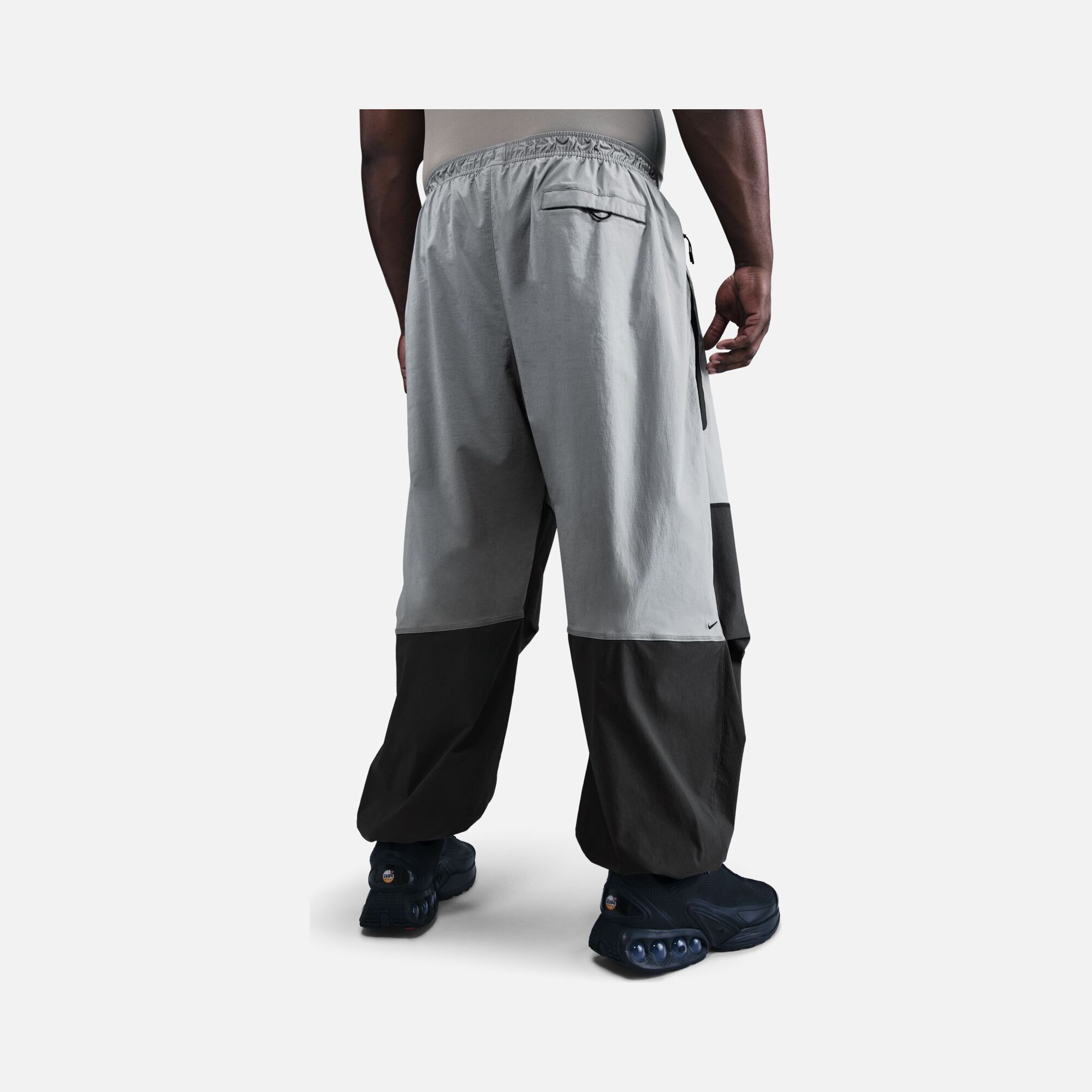 Nike Sportswear Tech Woven Oversized Erkek Eşofman Altı