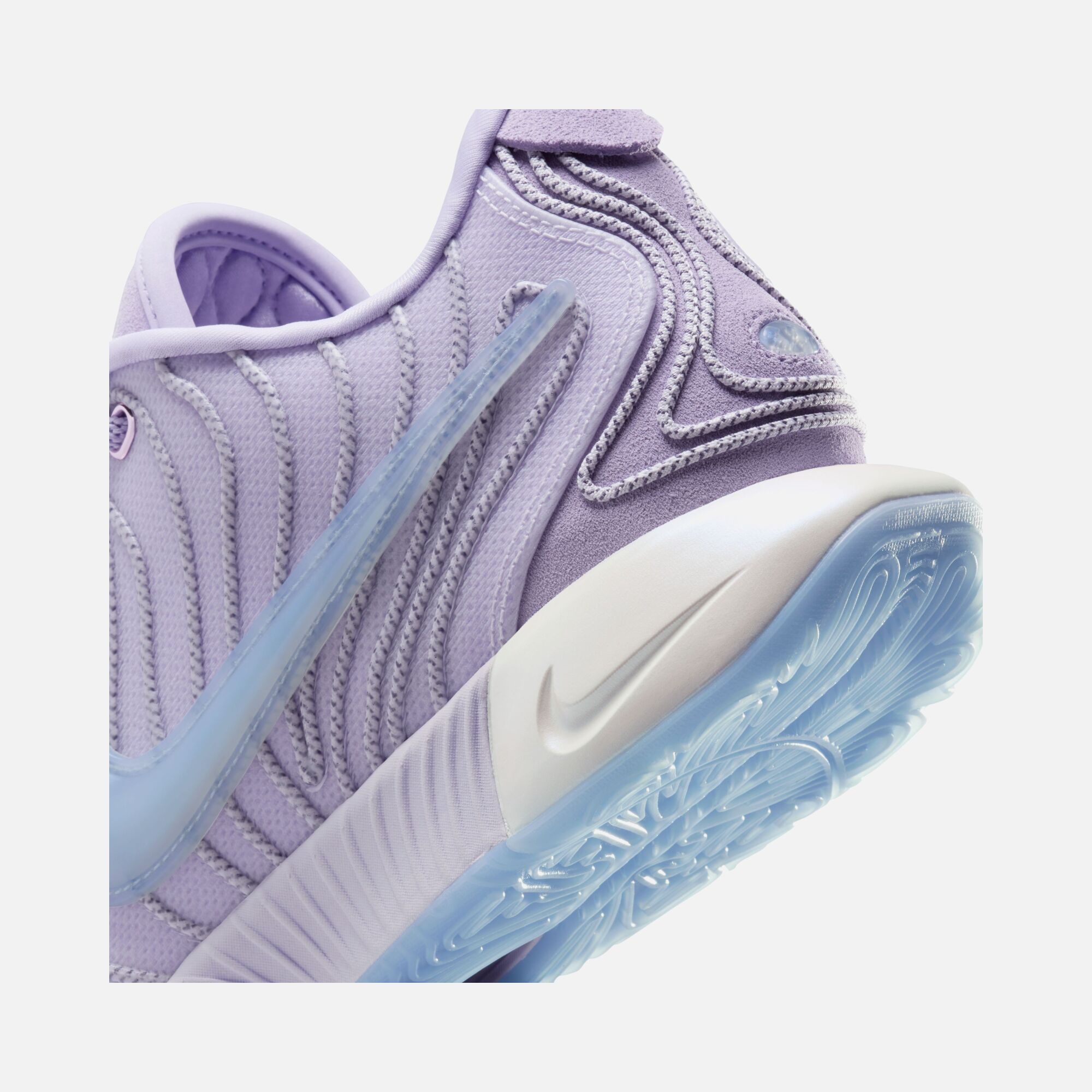 Nike LeBron James XXI ''360 C° Regional Cord System'' Erkek Basketbol Ayakkabısı