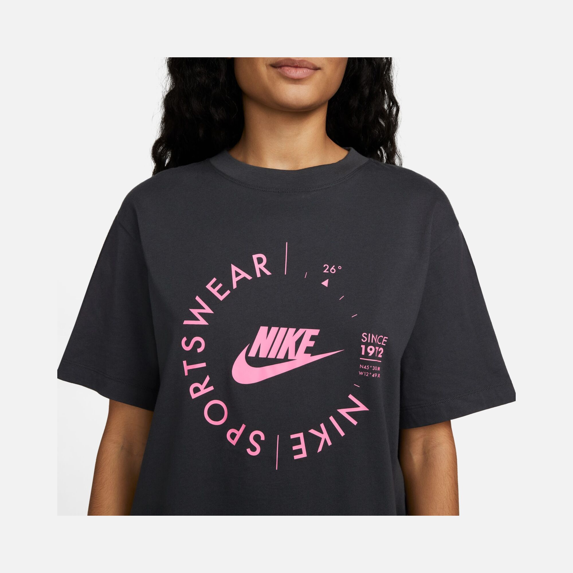 Nike Sportswear Gel-Sport Utility Printed Boyfriend Short-Sleeve Kadın Tişört