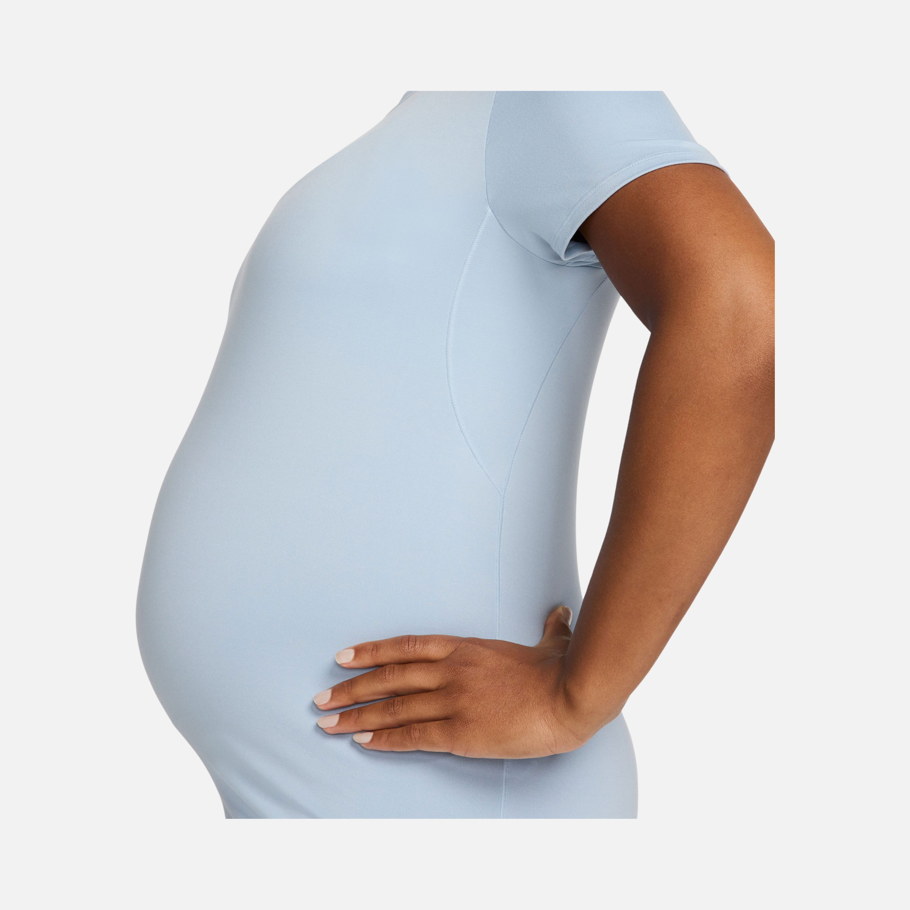 Nike One Dri-Fit Slim-Fit Training Short-Sleeve (Maternity) Kadın Tişört