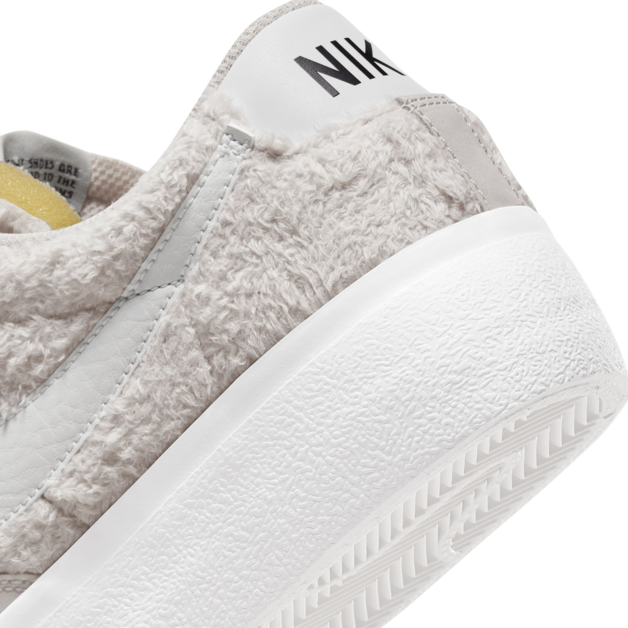 Nike Blazer Low Platform ''Furry Exteriors'' Kadın Spor Ayakkabı