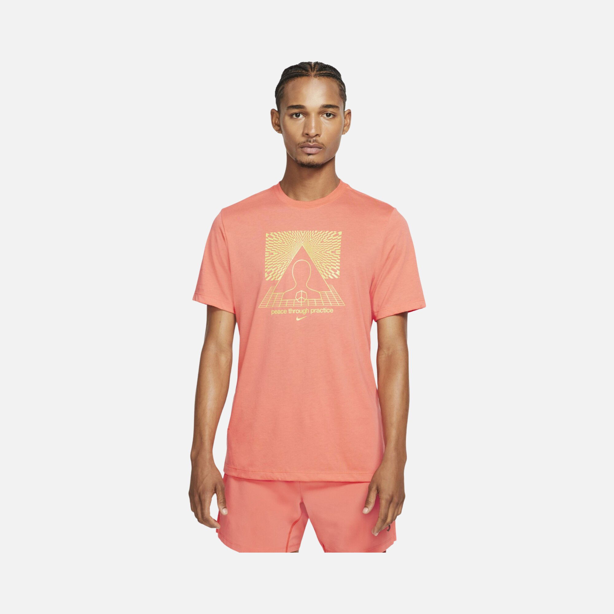 Nike Yoga Dri-Fit Graphic Short-Sleeve Erkek Tişört