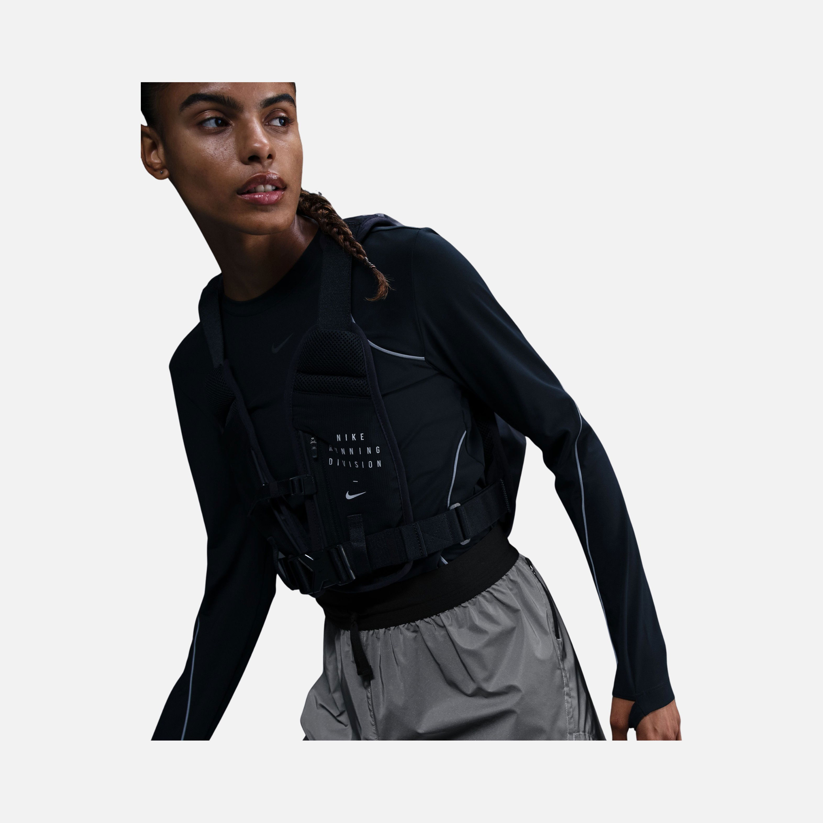 Nike Run Division 7.5cm (approx.) Mid Rise Unlined Reflective Running Kadın Şort