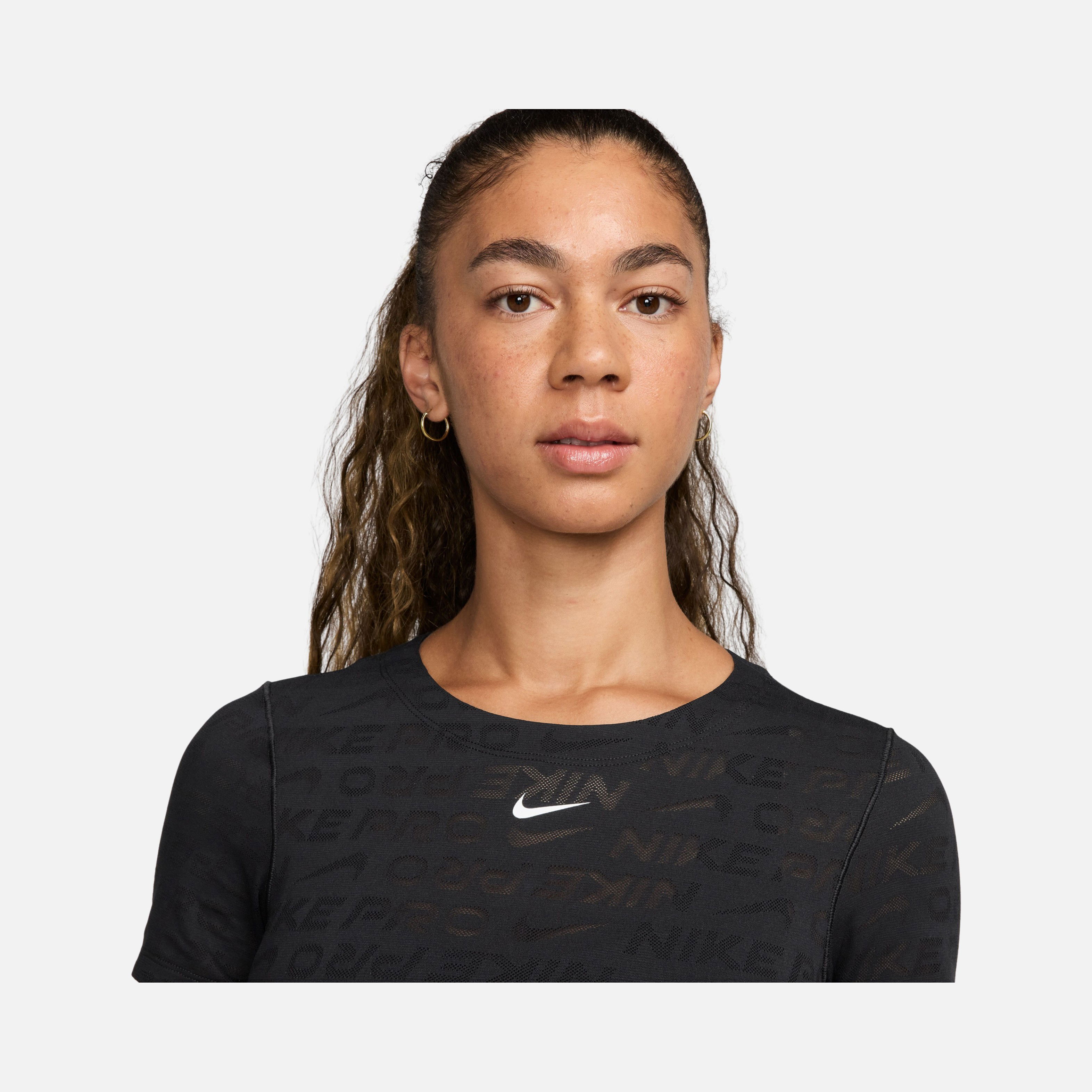 Nike Np Dri-fit Ss Top Aoj Gg Kadın Tişört