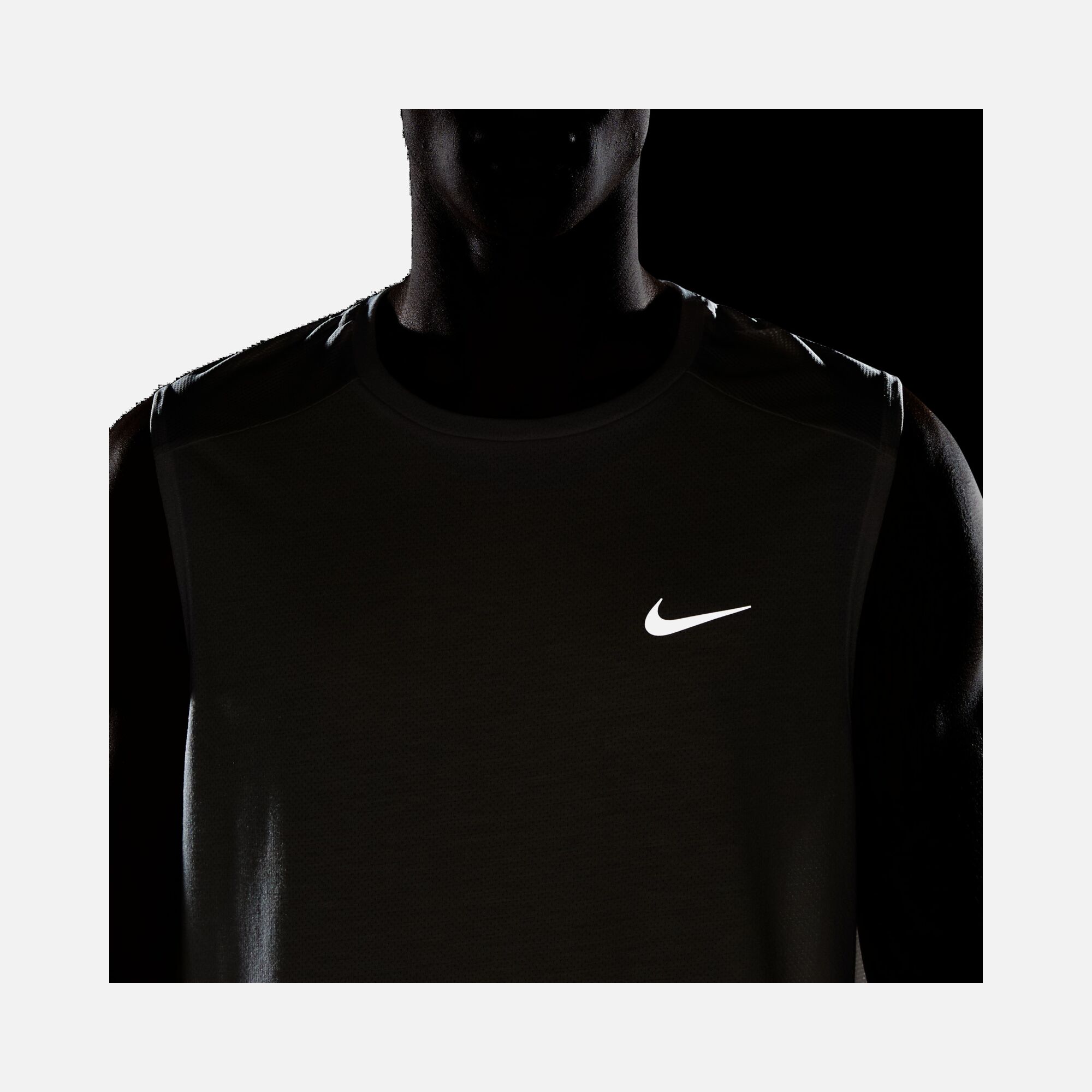 Nike Dri-Fit Run Division Rise 365 Sleeveles Erkek Atlet