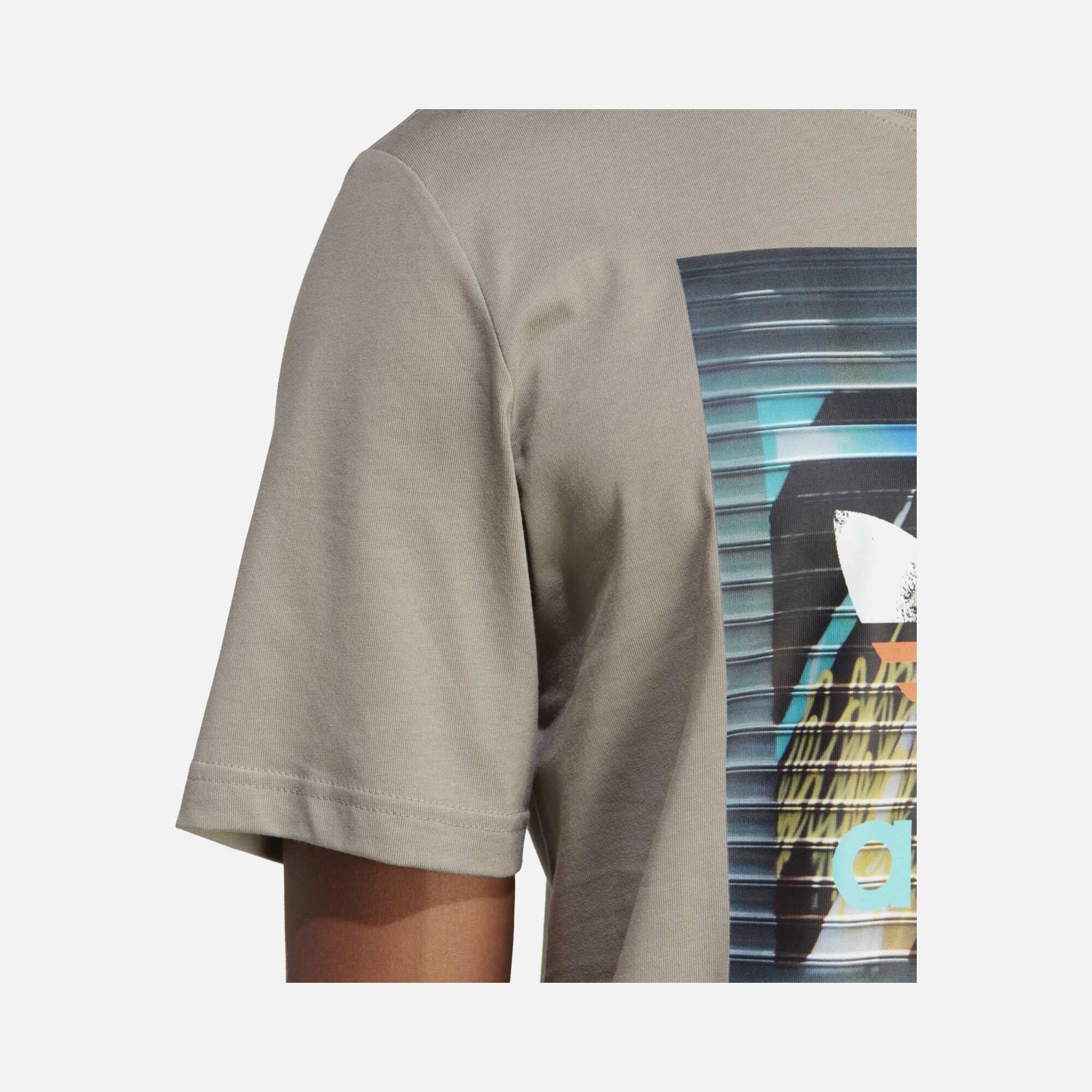 adidas Graphic off the Grid  Short-Sleeve Erkek Tişört