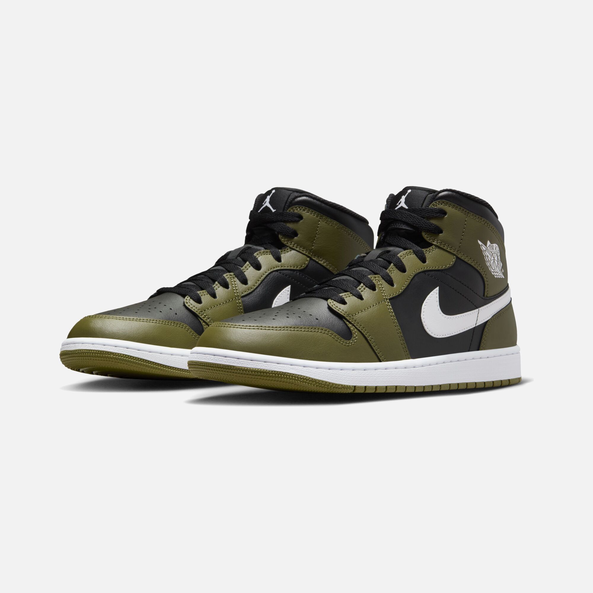 Nike Air Jordan 1 Mid SS25 Erkek Spor Ayakkabı