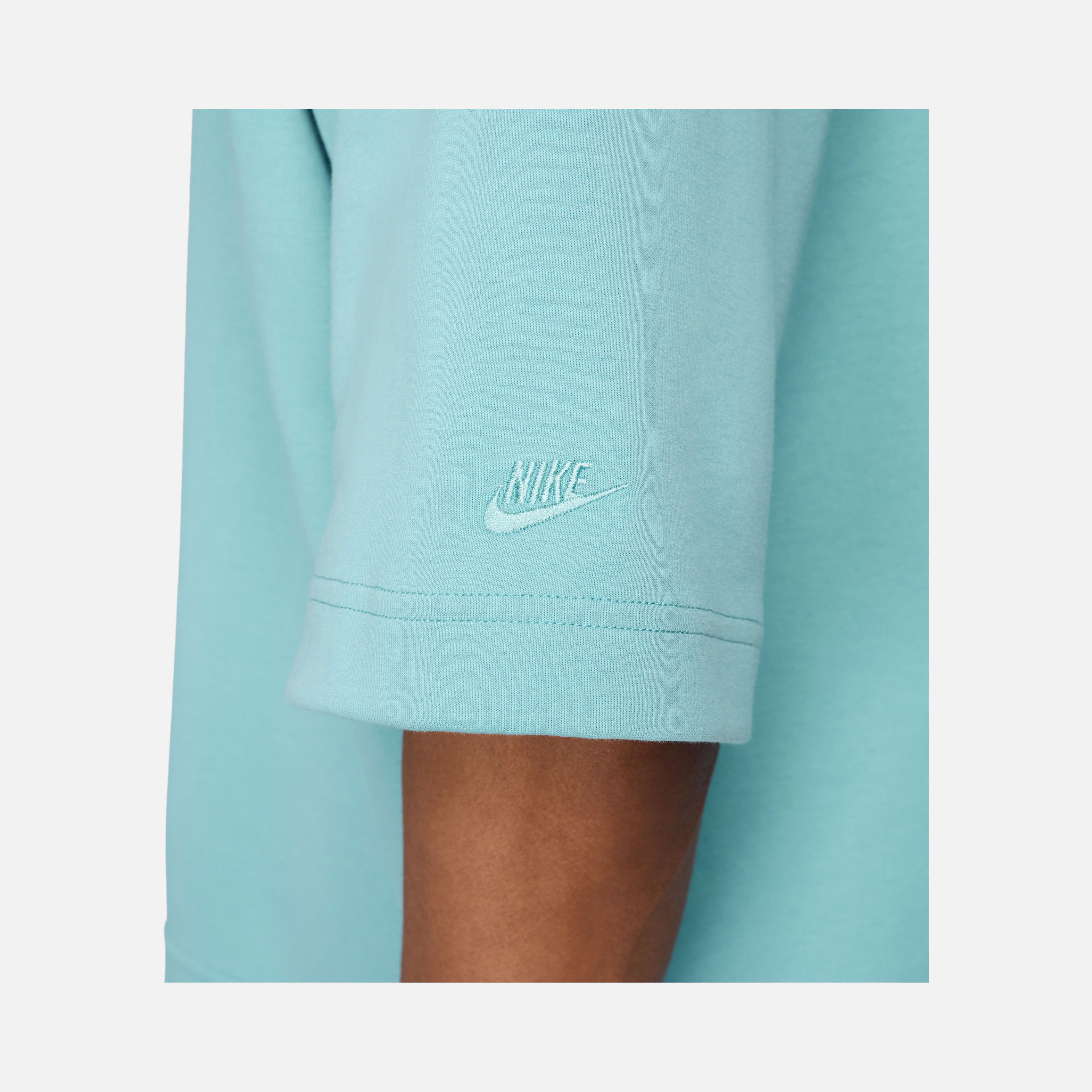 Nike Sportswear Tech Fleece Reimagined Short-Sleeve Erkek Tişört