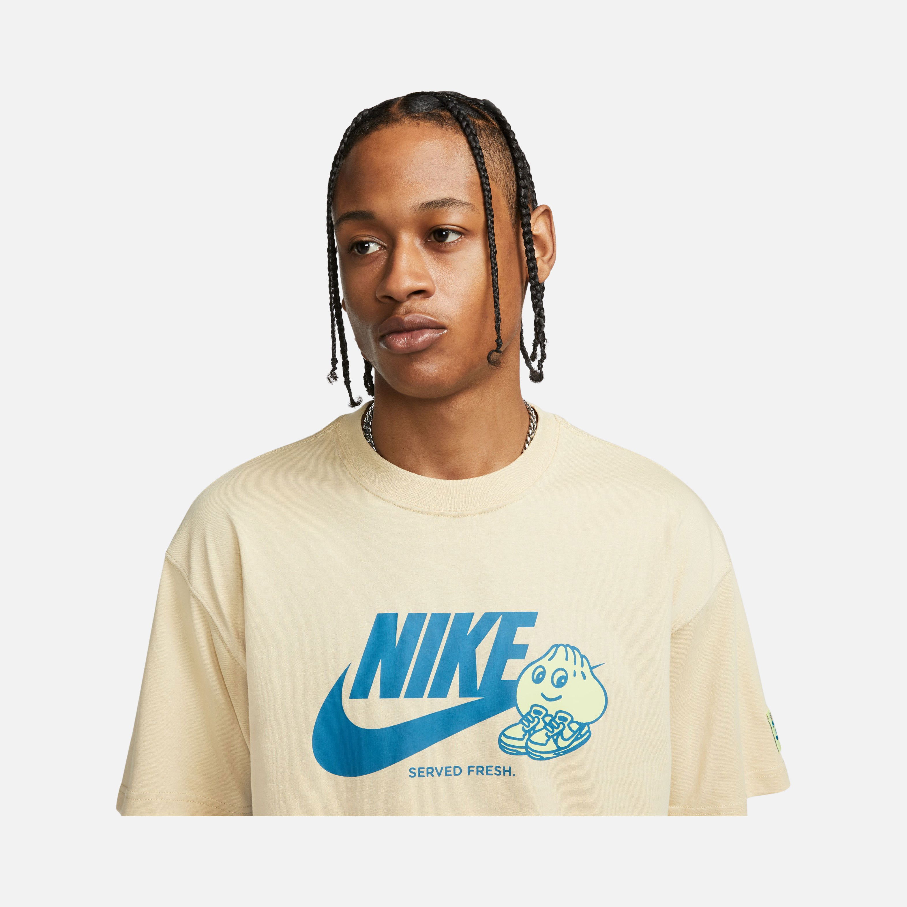 Nike Sportswear Max90 Sole Food Graphic Short-Sleeve Erkek Tişört