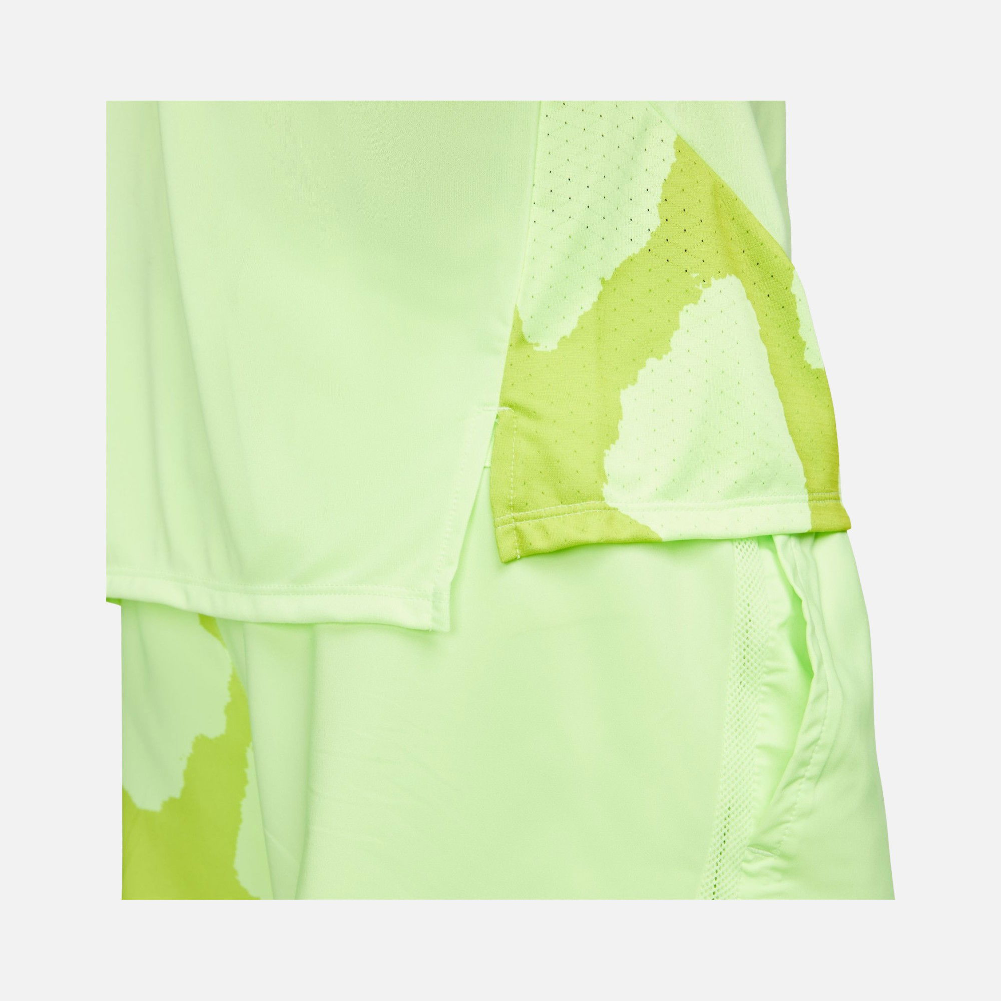 Nike Dri-Fit Run Division Rise 365 Graphic Short-Sleeve Erkek Tişört