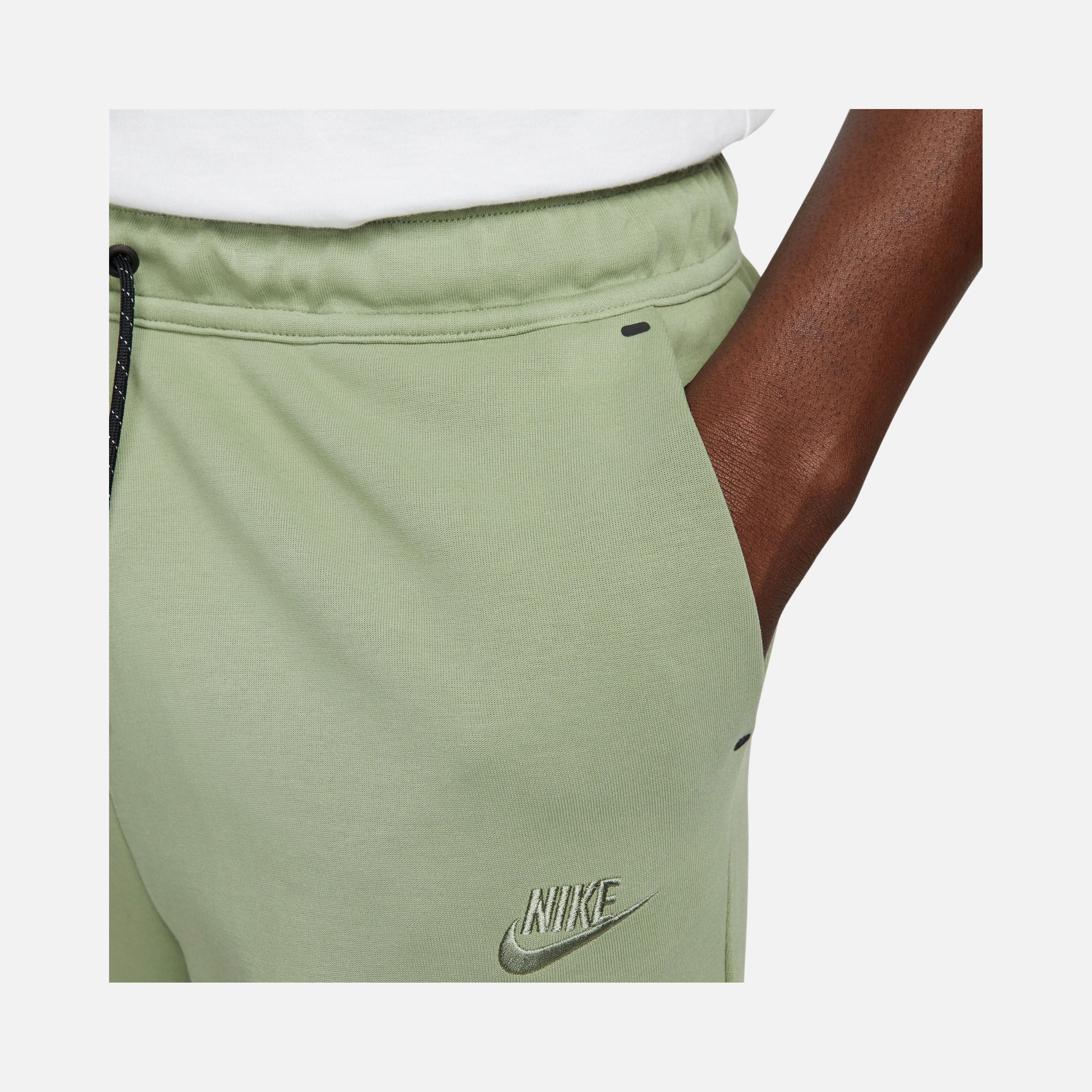 Nike Sportswear Tech Fleece Futura Graphic Erkek Şort