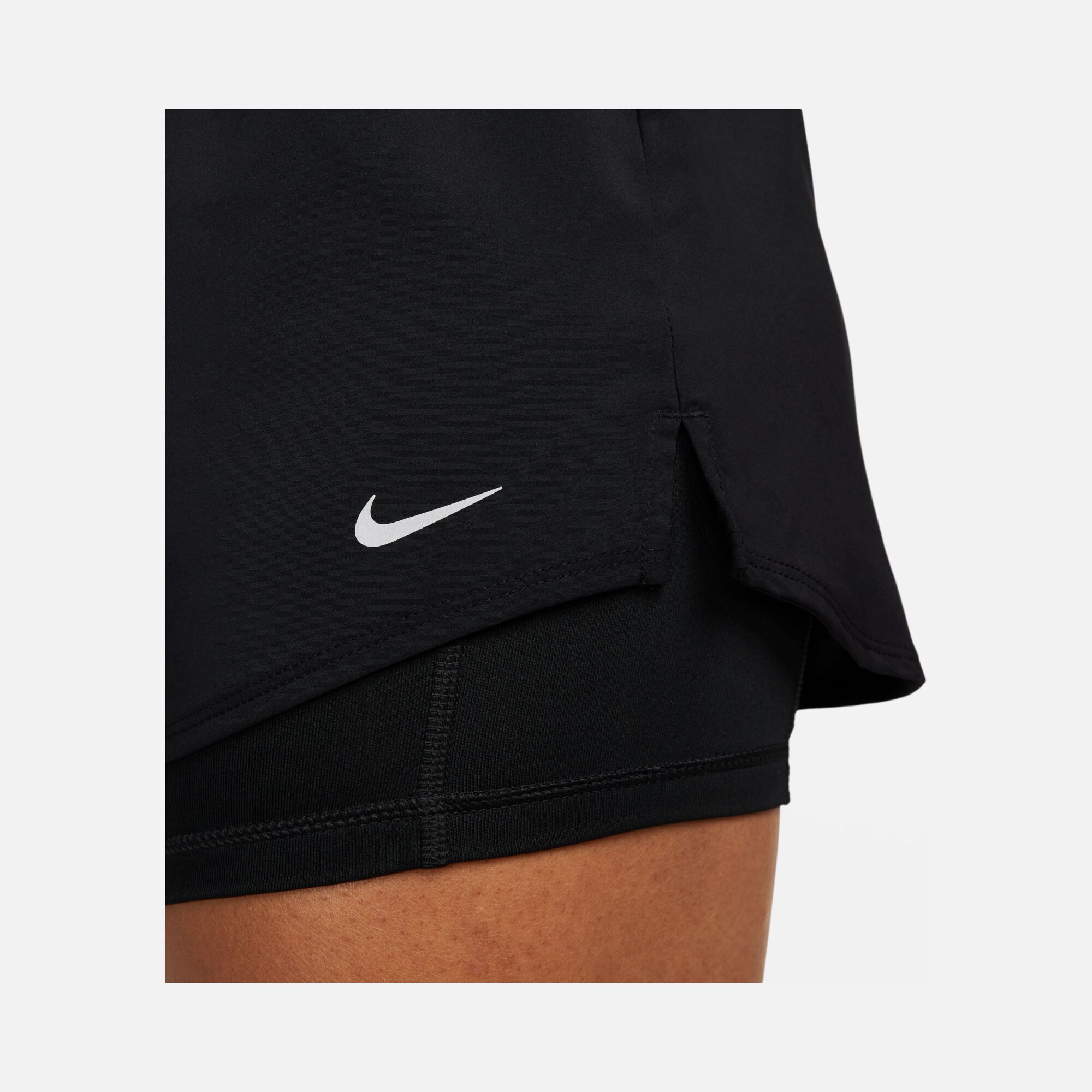 Nike One Dri-Fit Mid-Rise 8cm (approx.) 2-in-1 Training Kadın Şort