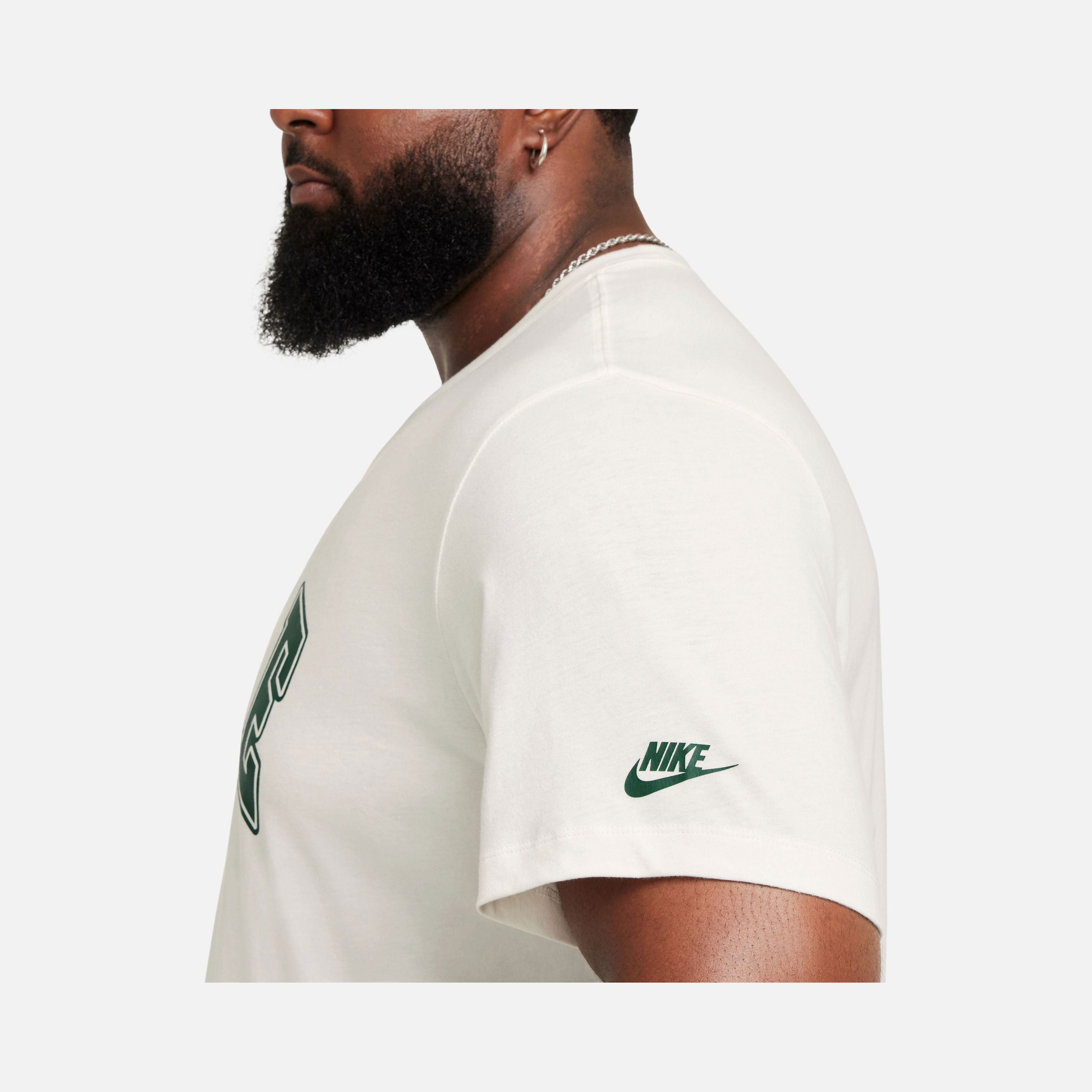 Nike Sportswear Club Seasonal Short-Sleeve Erkek Tişört