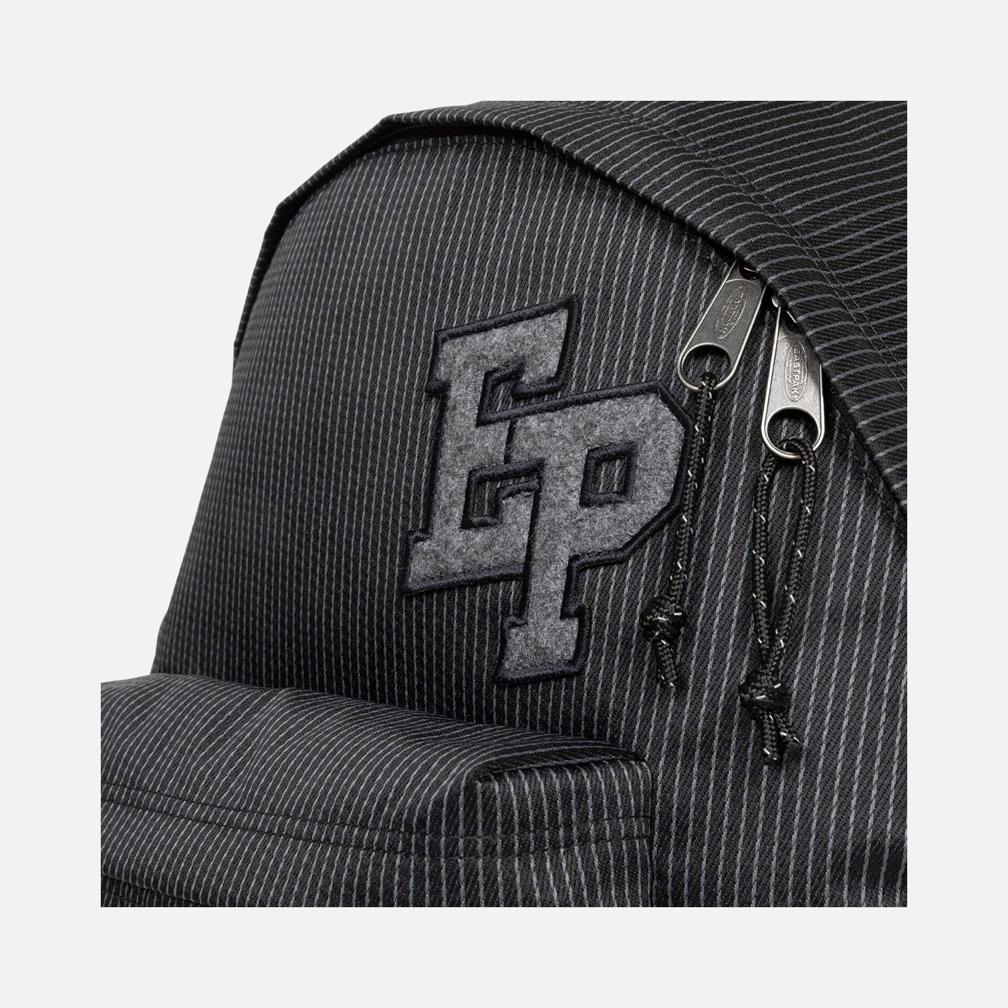 Eastpak Padded Logo Unisex Sırt Çantası