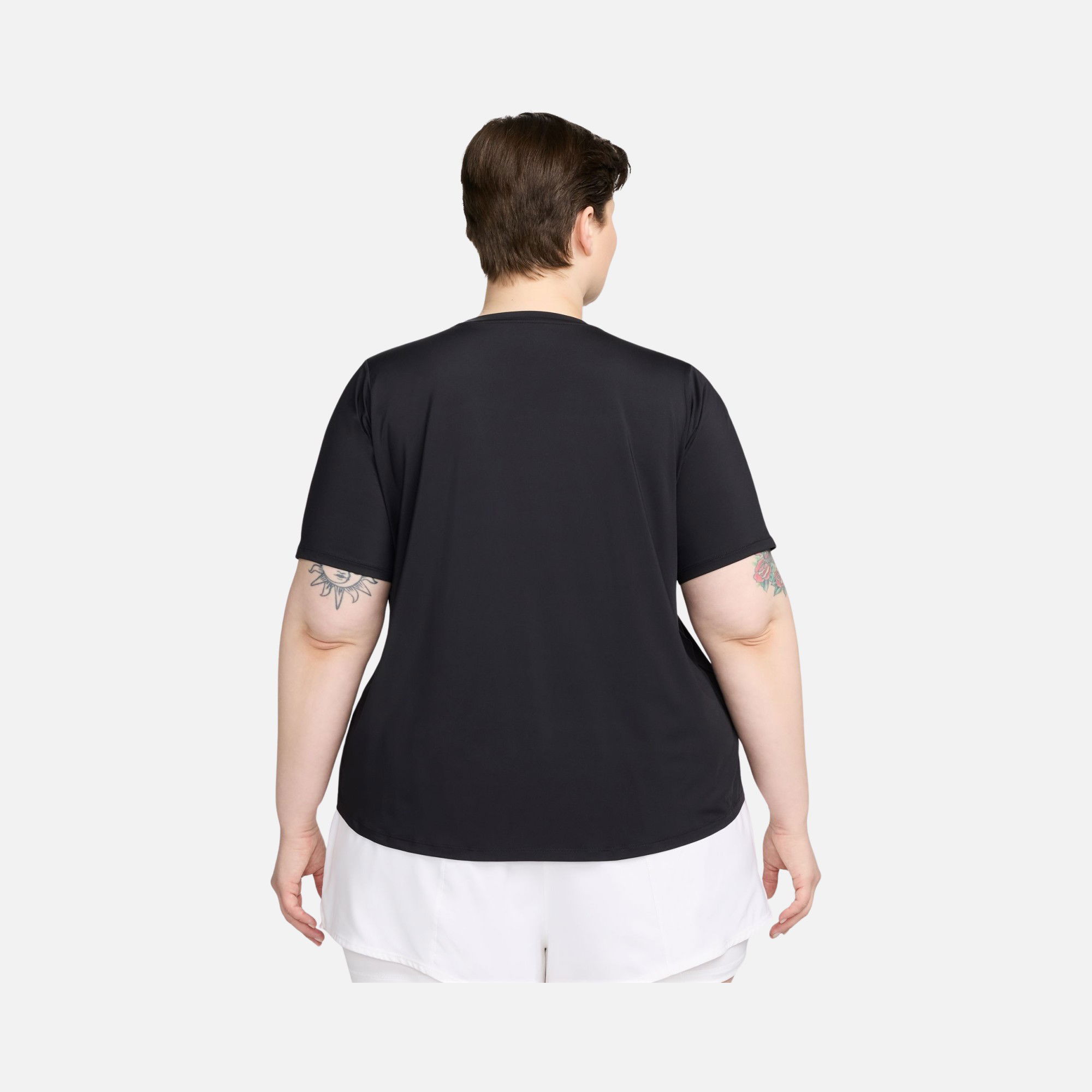 Nike One Classic Dri-Fit Short-Sleeve Training (Plus Size) Kadın Tişört