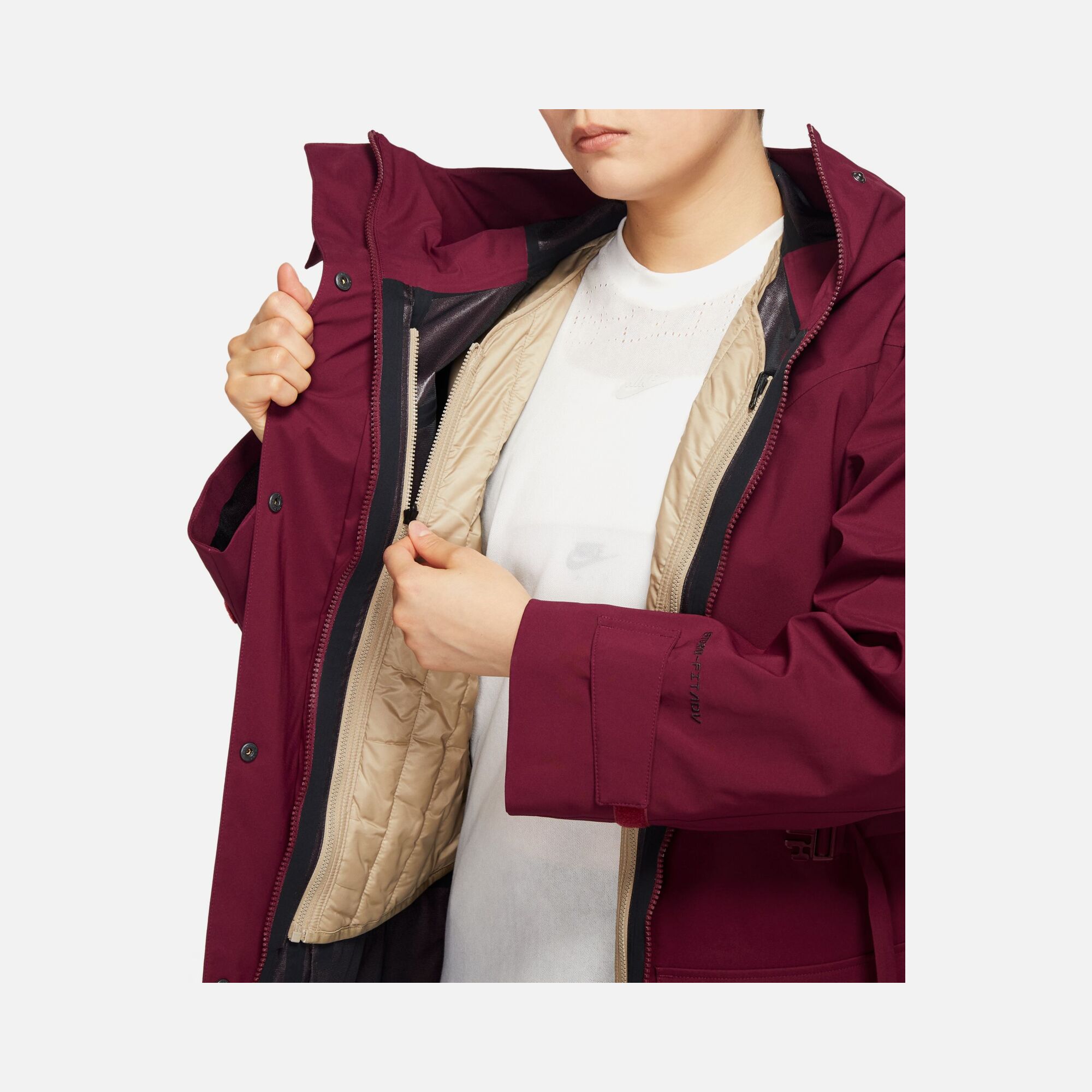 Nike Sportswear Storm-Fit ADV Tech Pack Full-Zip Hoodie Kadın Parka