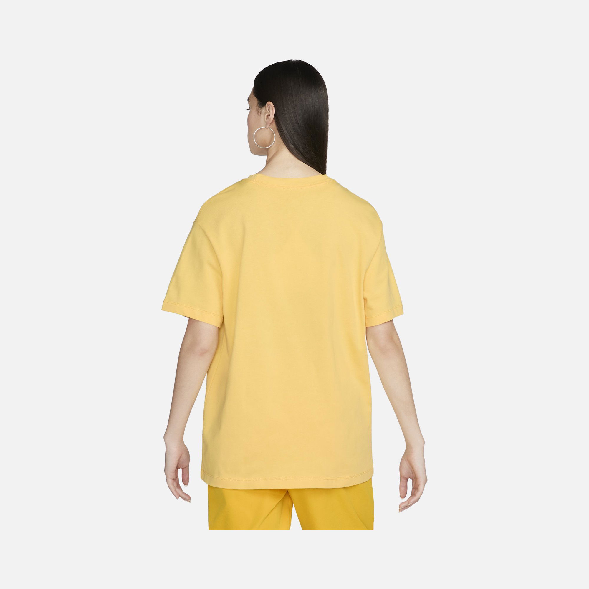 Nike Sportswear Air Graphic Boyfriend Short-Sleeve Kadın Tişört