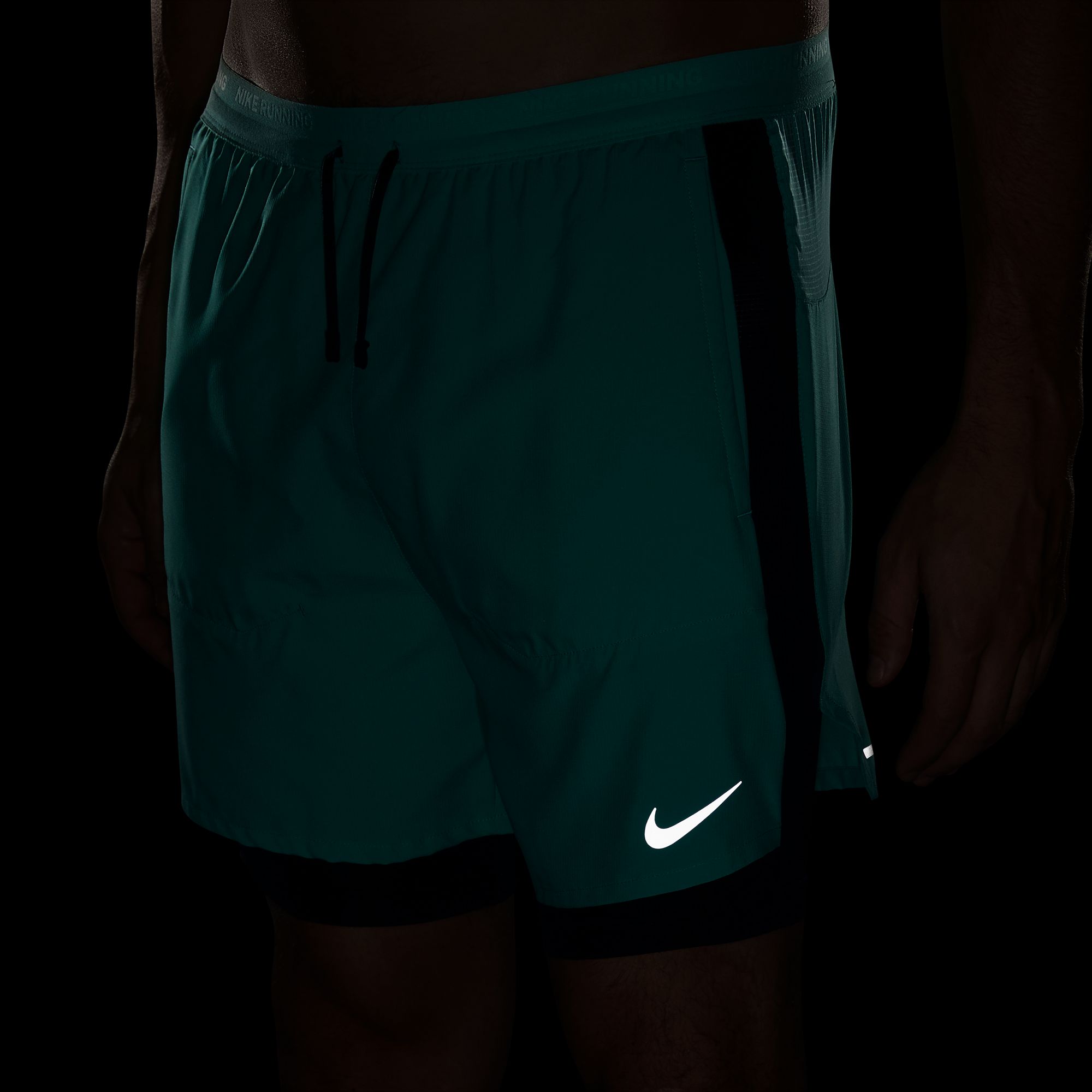 Nike Dri-Fit Stride Hybrid 13cm (approx.) 2-in-1 Running Erkek Şort