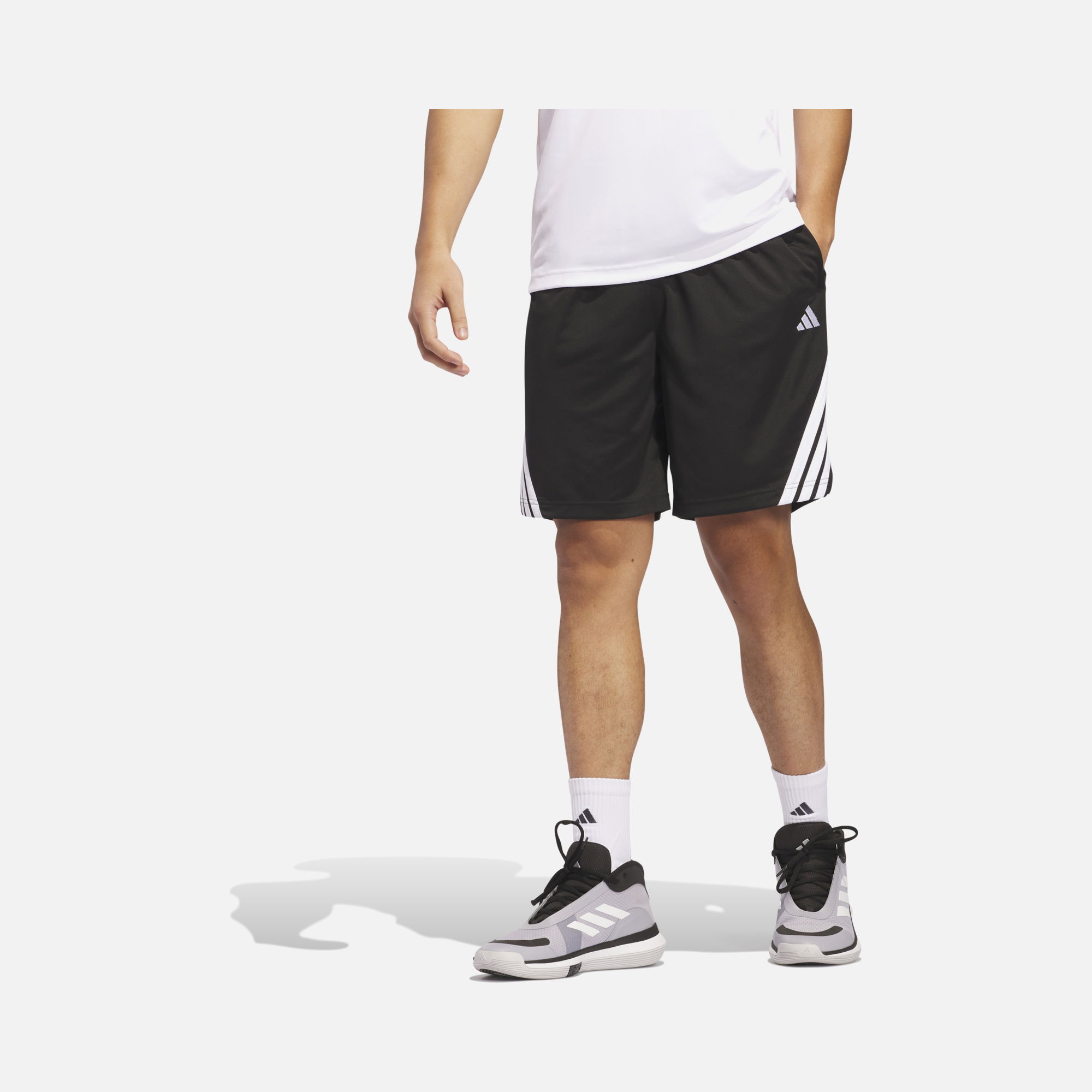 adidas  AEROREADY Legends 3-Stripes Knitted Fabric Basketball Erkek Şort